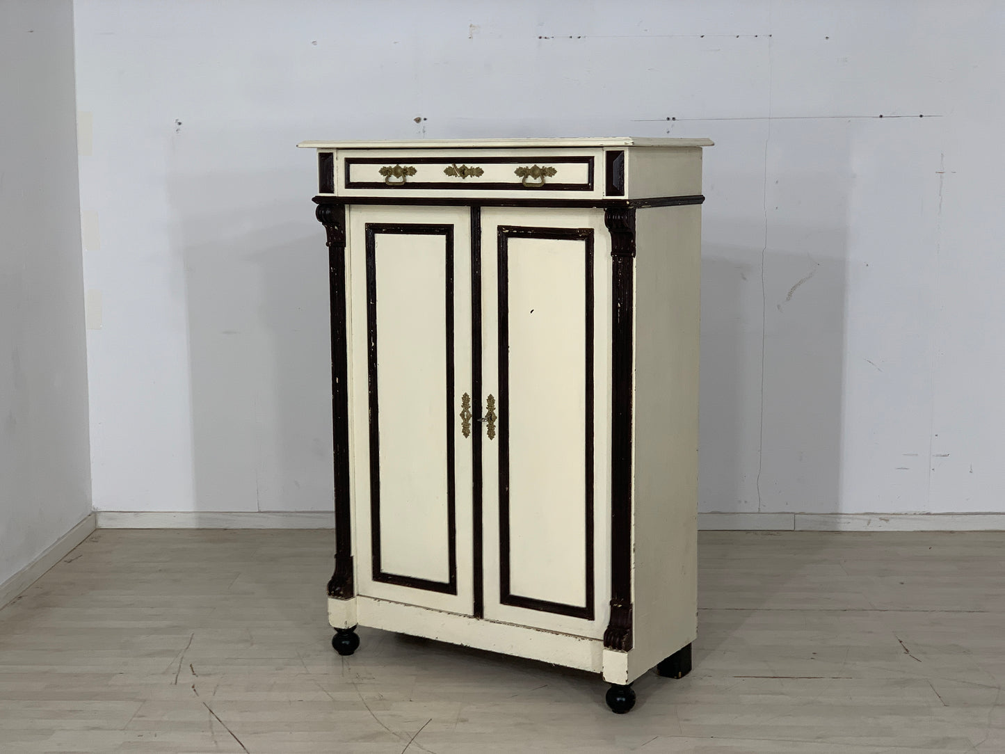 Armoire Gründerzeit Vertiko vers 1920