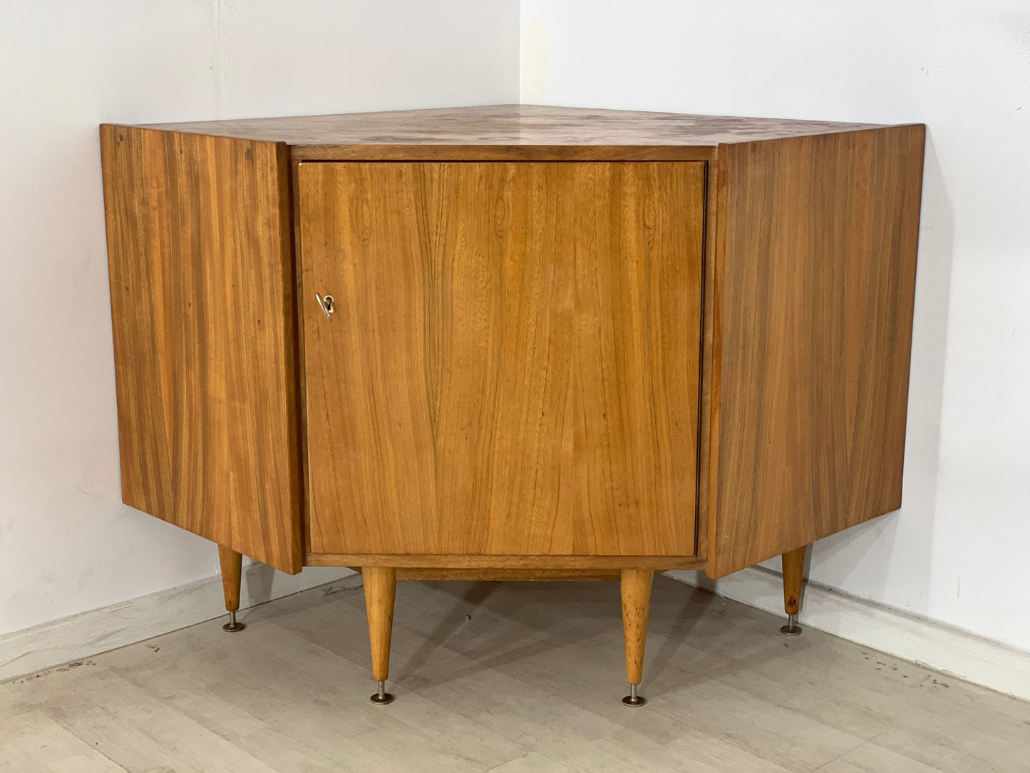 Mid Century Eckschrank Schrank Kommode Vintage