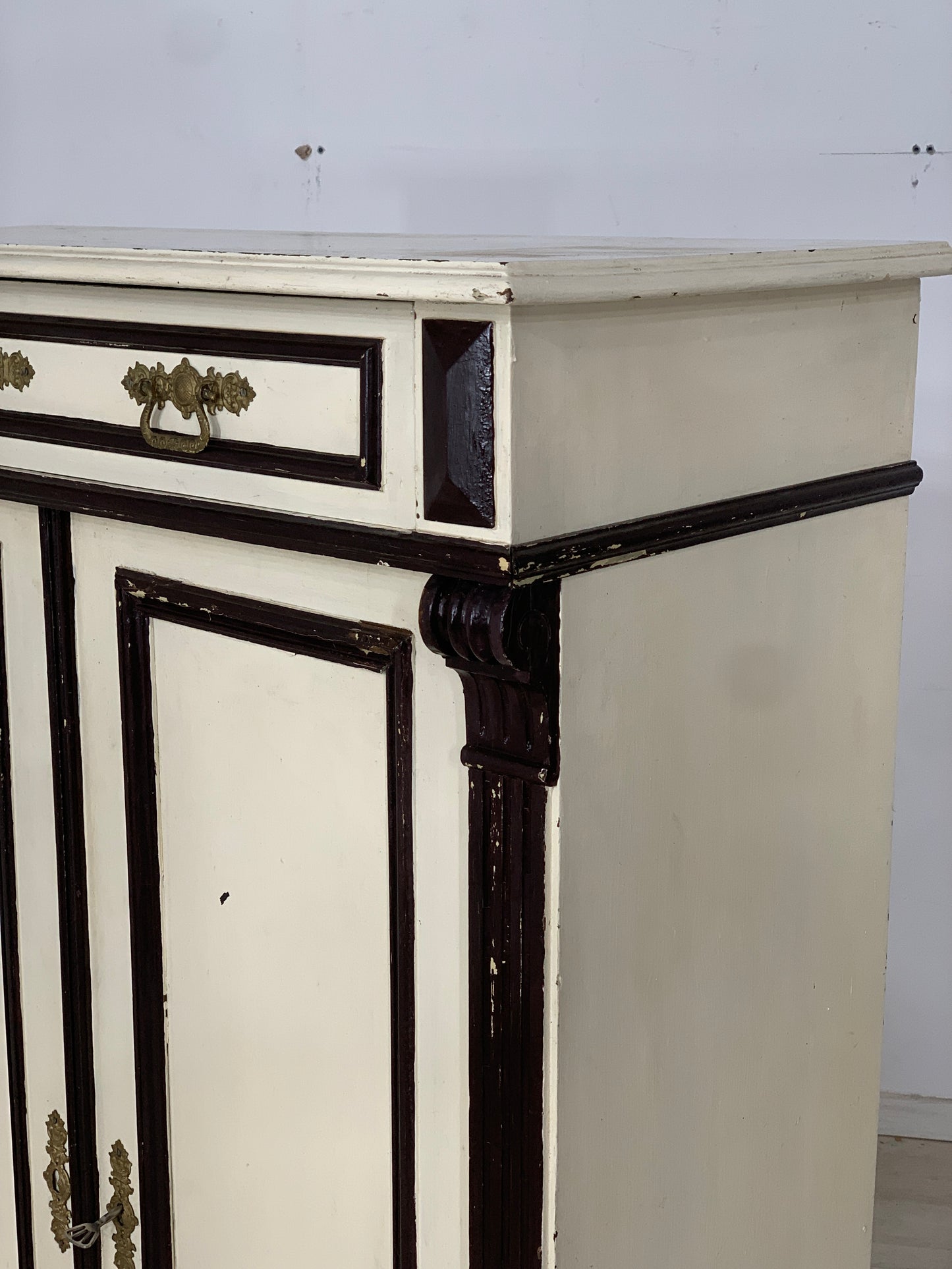 Armoire Gründerzeit Vertiko vers 1920