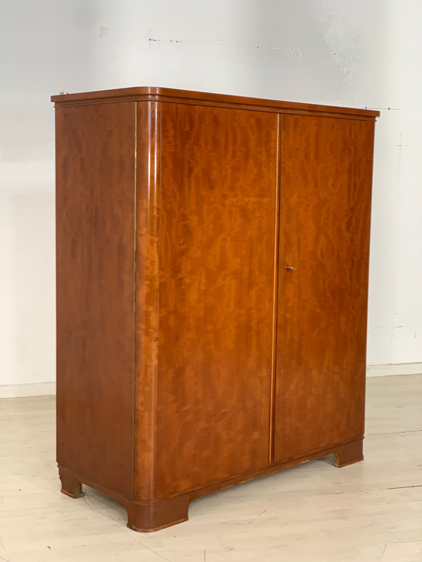 Mid Century Linen Cabinet Wardrobe Vintage
