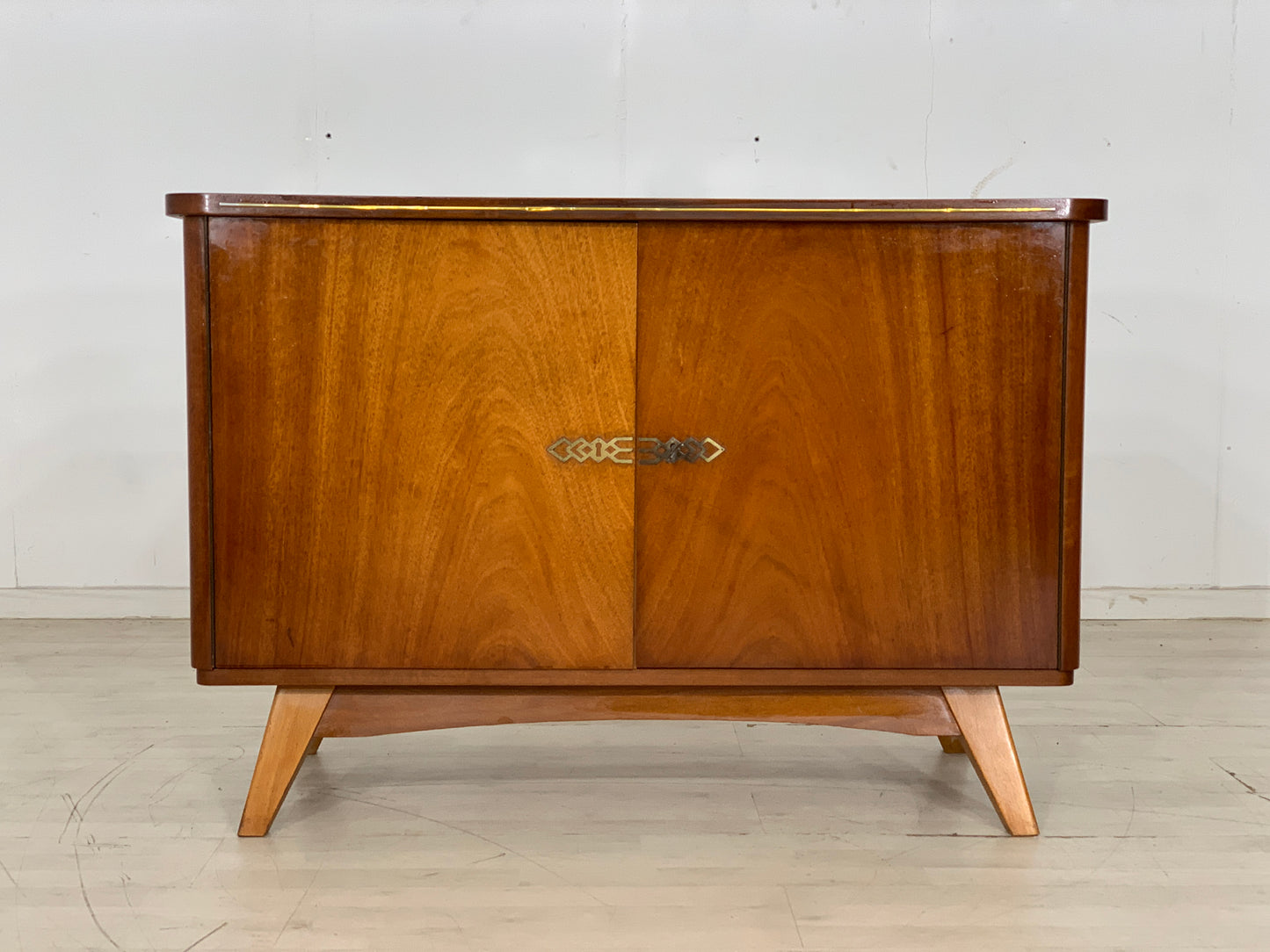 Commode à tiroirs du milieu du siècle, buffet vintage