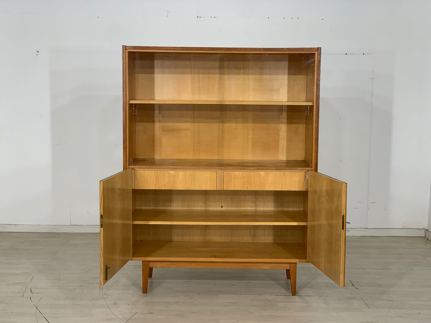 Mid Century Hellerau showcase highboard cabinet vintage