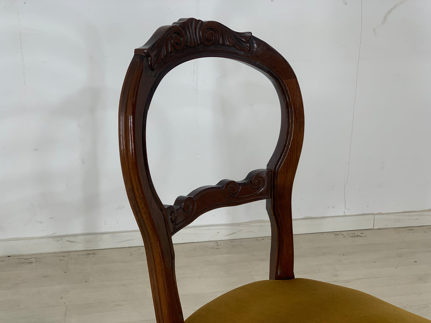 Art Nouveau chair dining chair