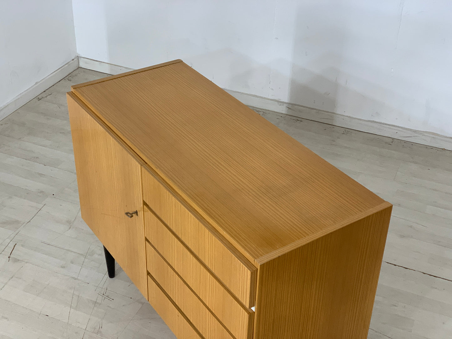 Commode à tiroirs du milieu du siècle, buffet vintage