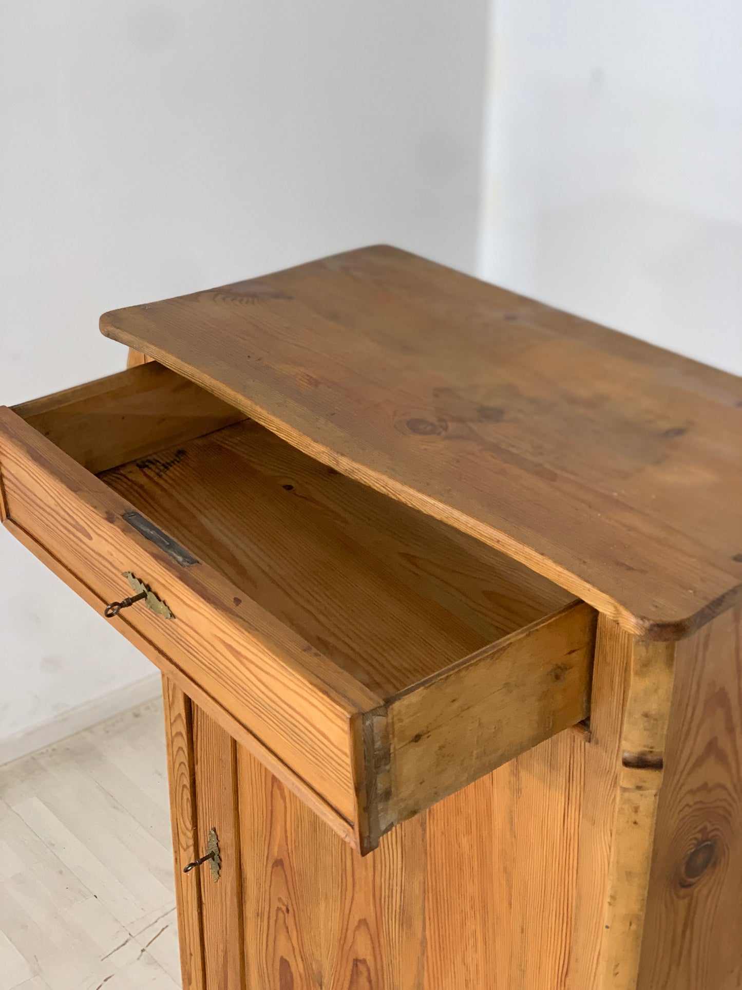 Biedermeier Schrank Wäscheschrank Holz Vertiko um 1880