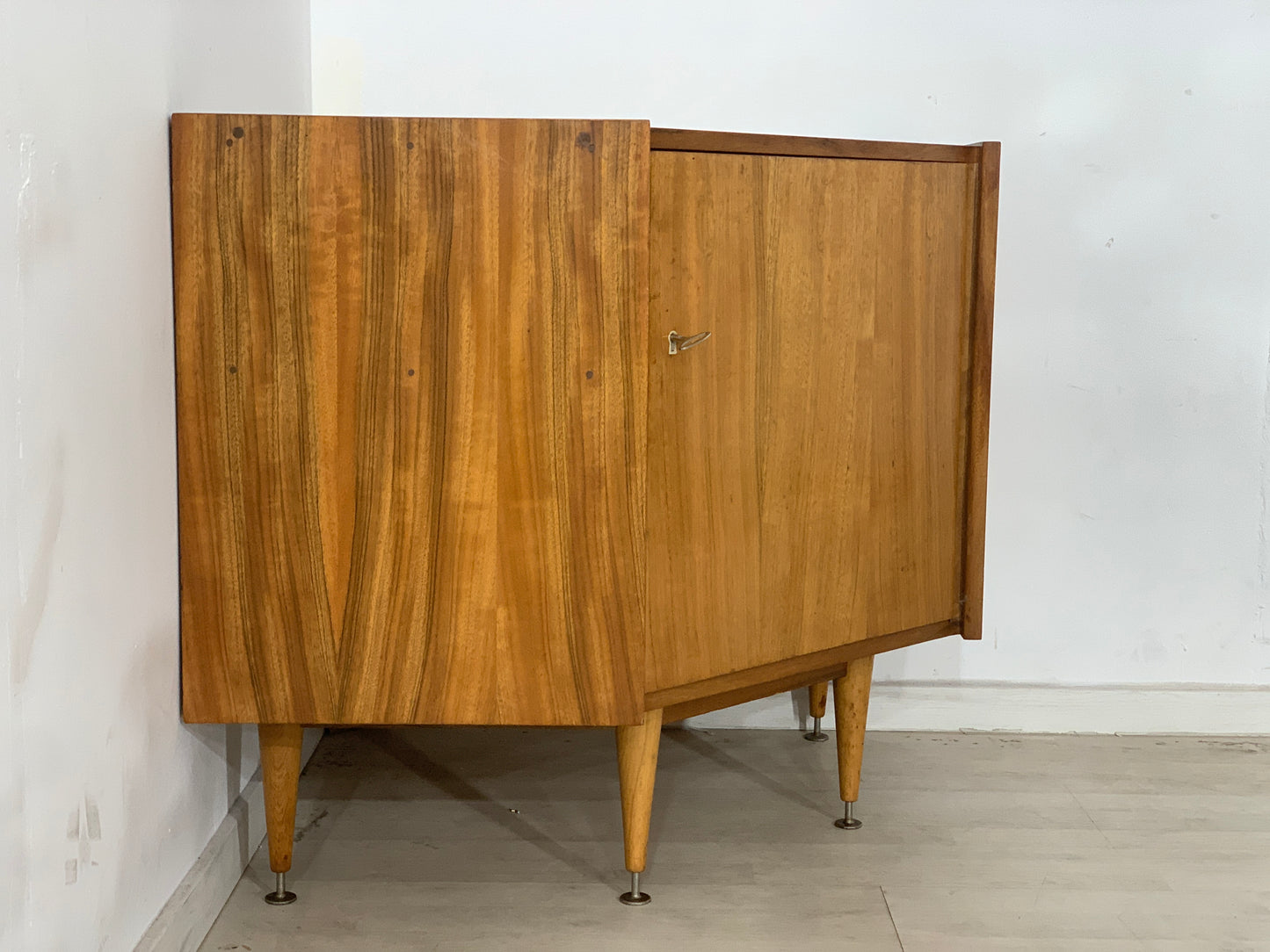 Mid Century Eckschrank Schrank Kommode Vintage