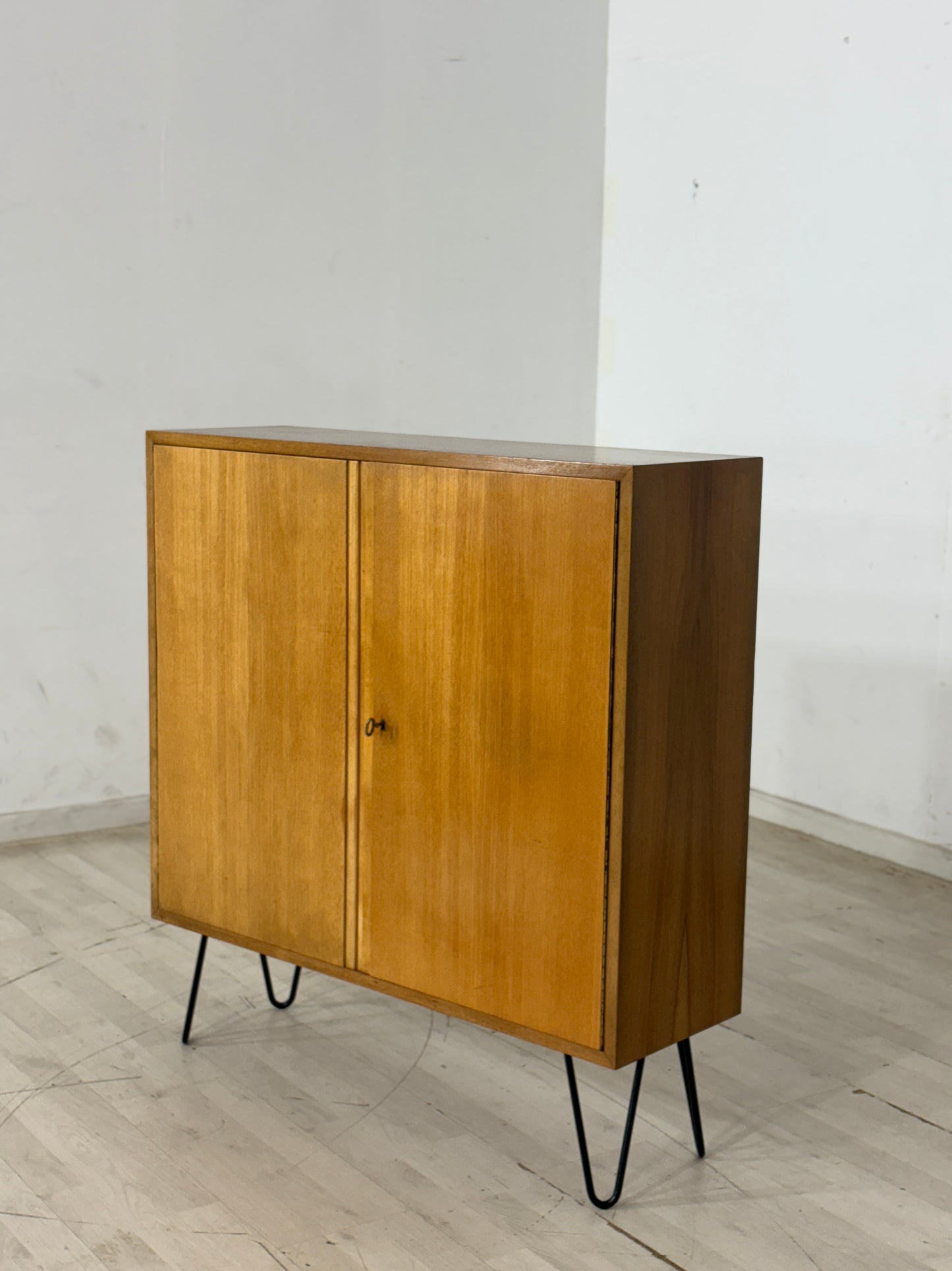 Mid century Kommode Wäscheschrank Highboard
