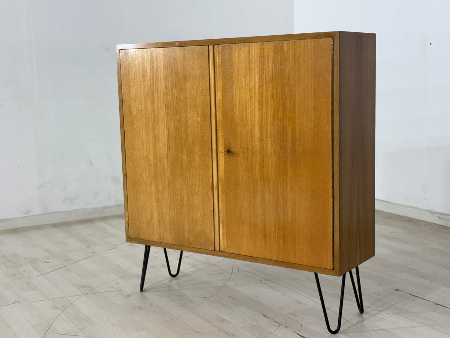 Mid century Kommode Wäscheschrank Highboard