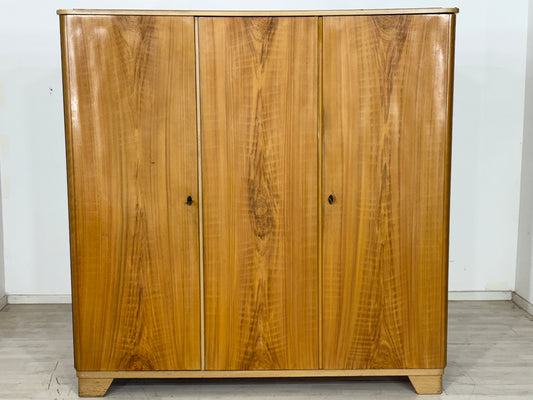 Mid Century Wäscheschrank Schrank Kleiderschrank 3-Türer Vintage