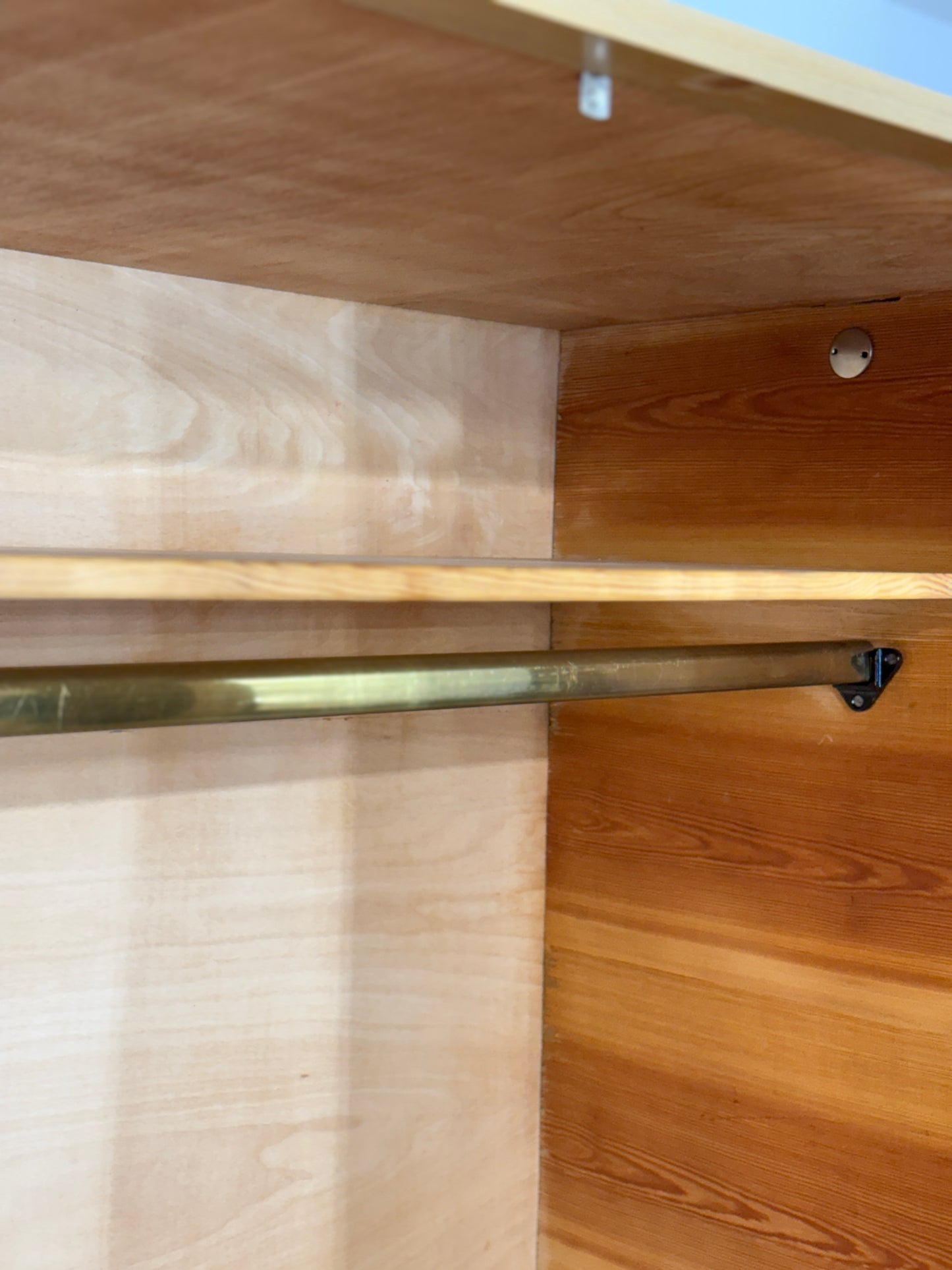 Mid Century Wäscheschrank Schrank Kleiderschrank 3-Türer Vintage
