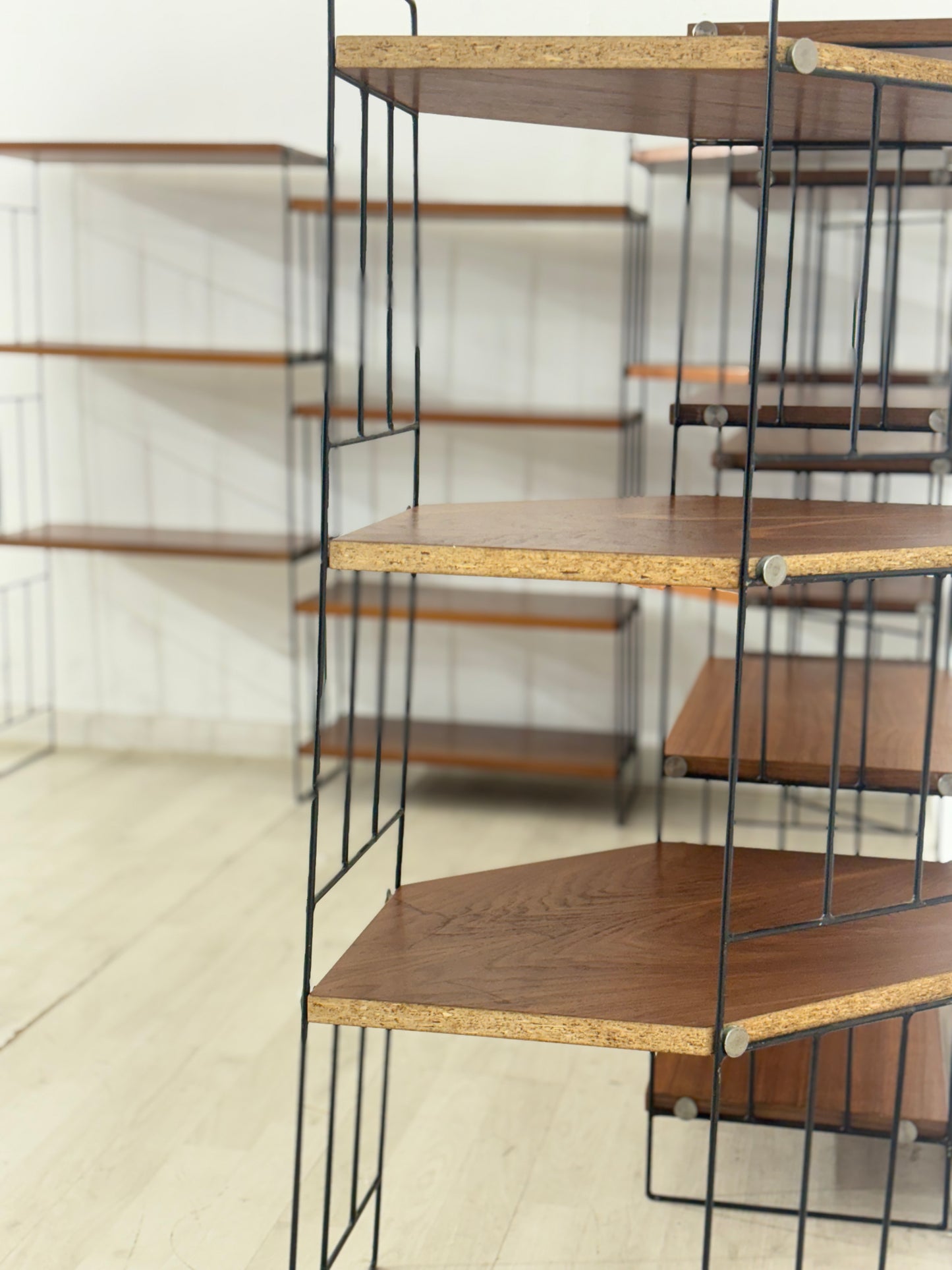 Modulares Mid-Century Wandregal - 60er Jahre / Stringregal