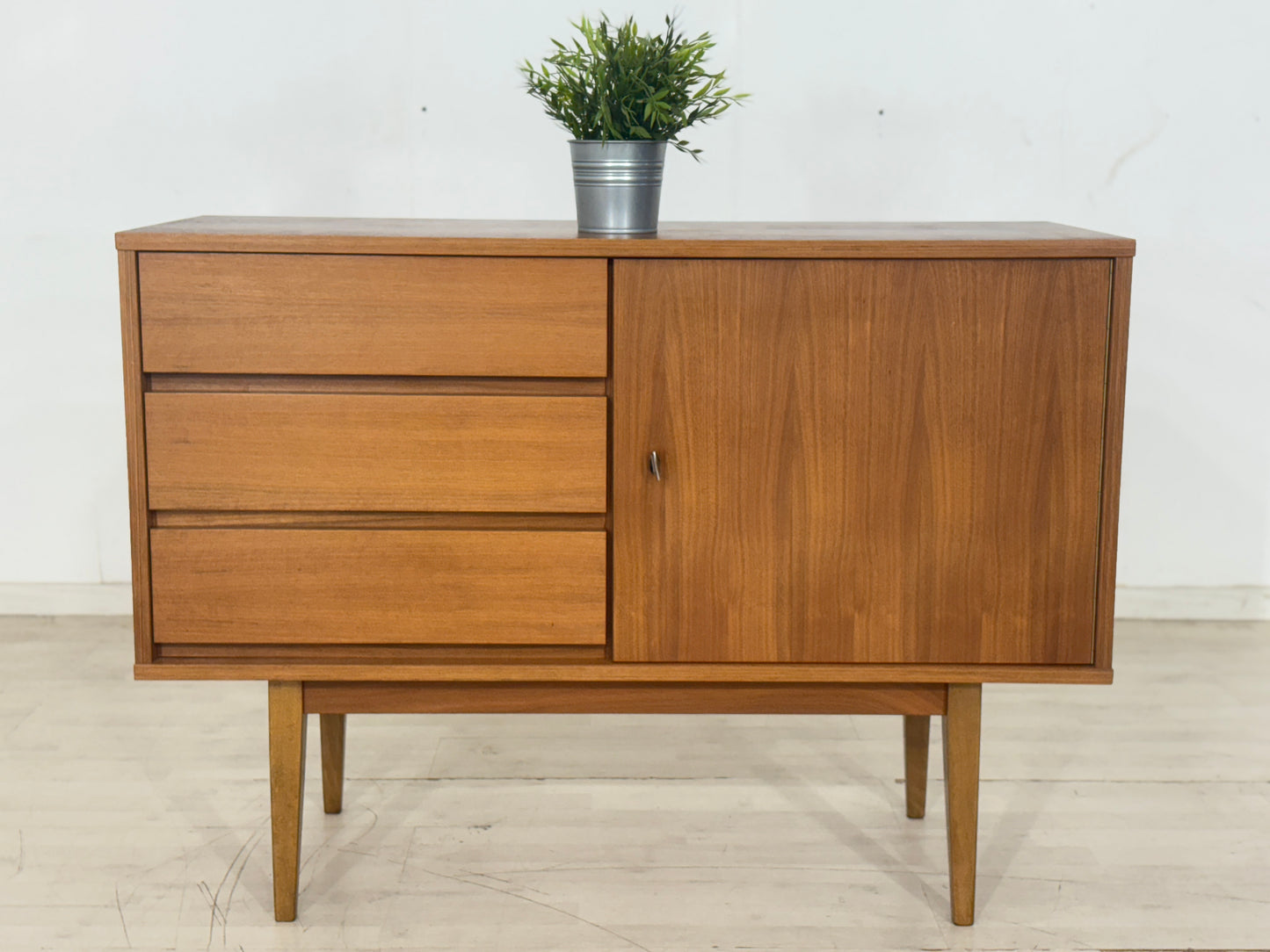 60er Jahre Sideboard Kommode Wohnzimmerschrank Schrank Vintage