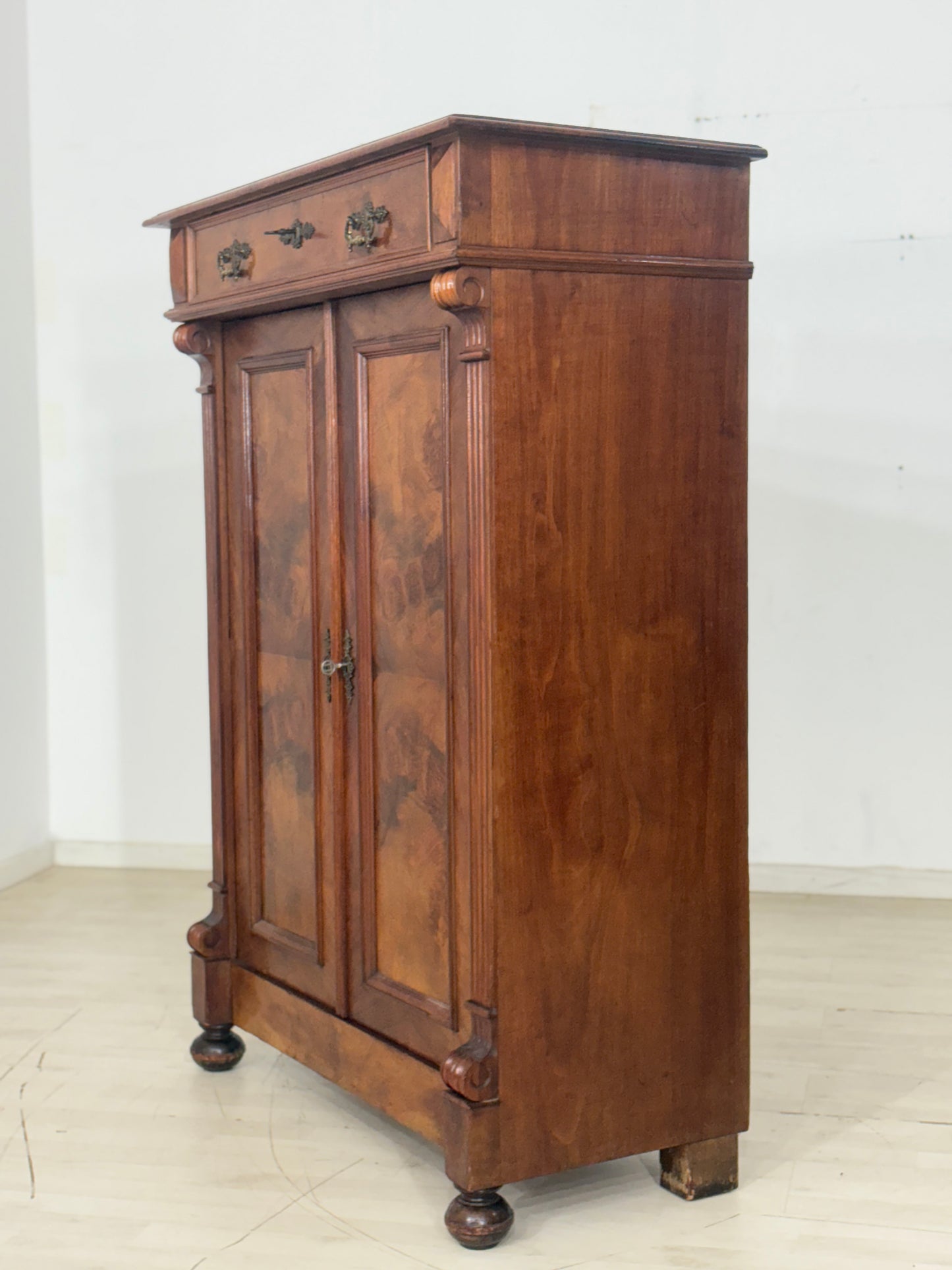 Gründerzeit Vertiko Holz Schrank Wohnzimmerschrank Antik um 1900