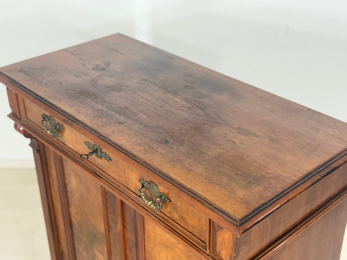 Gründerzeit Vertiko Holz Schrank Wohnzimmerschrank Antik um 1900