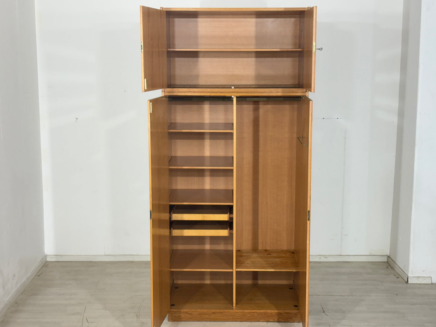 Mid Century Kleiderschrank Holz Schrank Schlafzimmerschrank Vintage