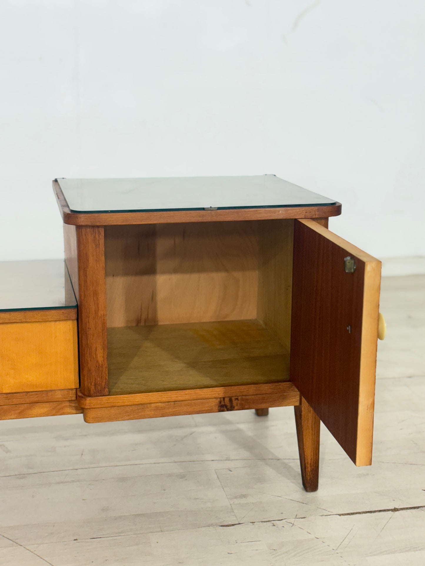 Niedliche Kommode Lowboard Flurschrank Wohnzimmerschrank 60´s