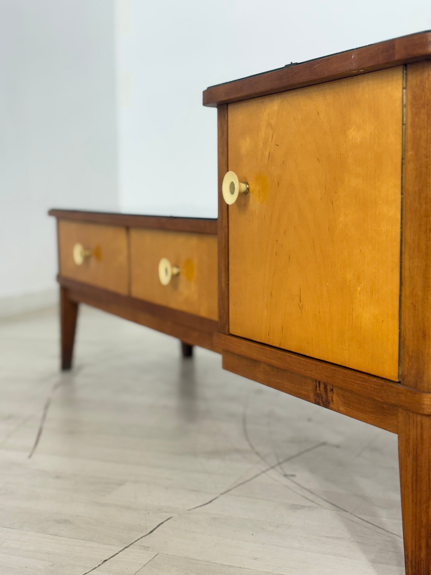 Niedliche Kommode Lowboard Flurschrank Wohnzimmerschrank 60´s