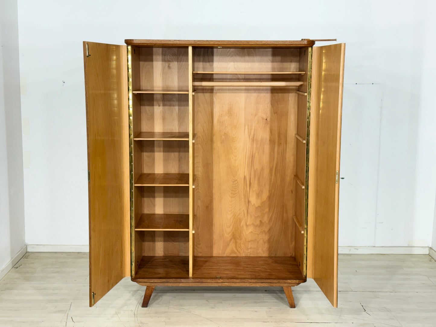 60er Jahre Vintage Kleiderschrank Holz Schrank Wäscheschrank Schlafzimmerschrank