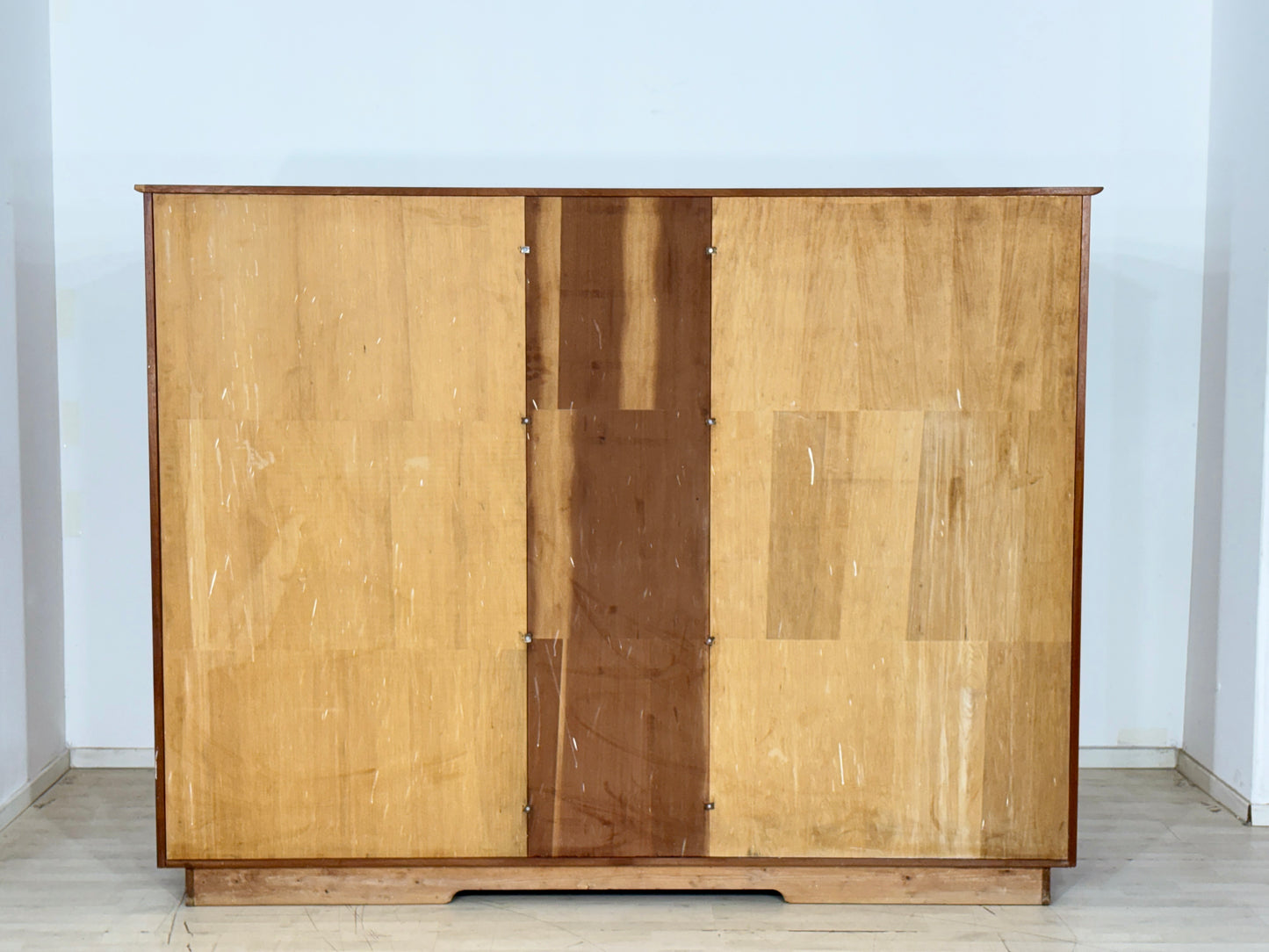 Großer Vintage Kleiderschrank Schlafzimmerschrank Holz Schrank um 1960