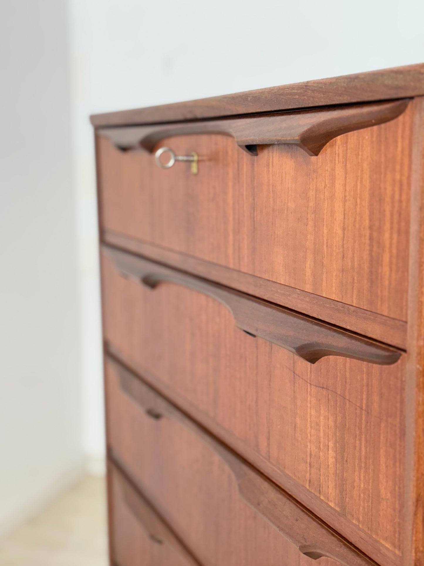 Commode danoise en teck, commode à linge, armoire à linge