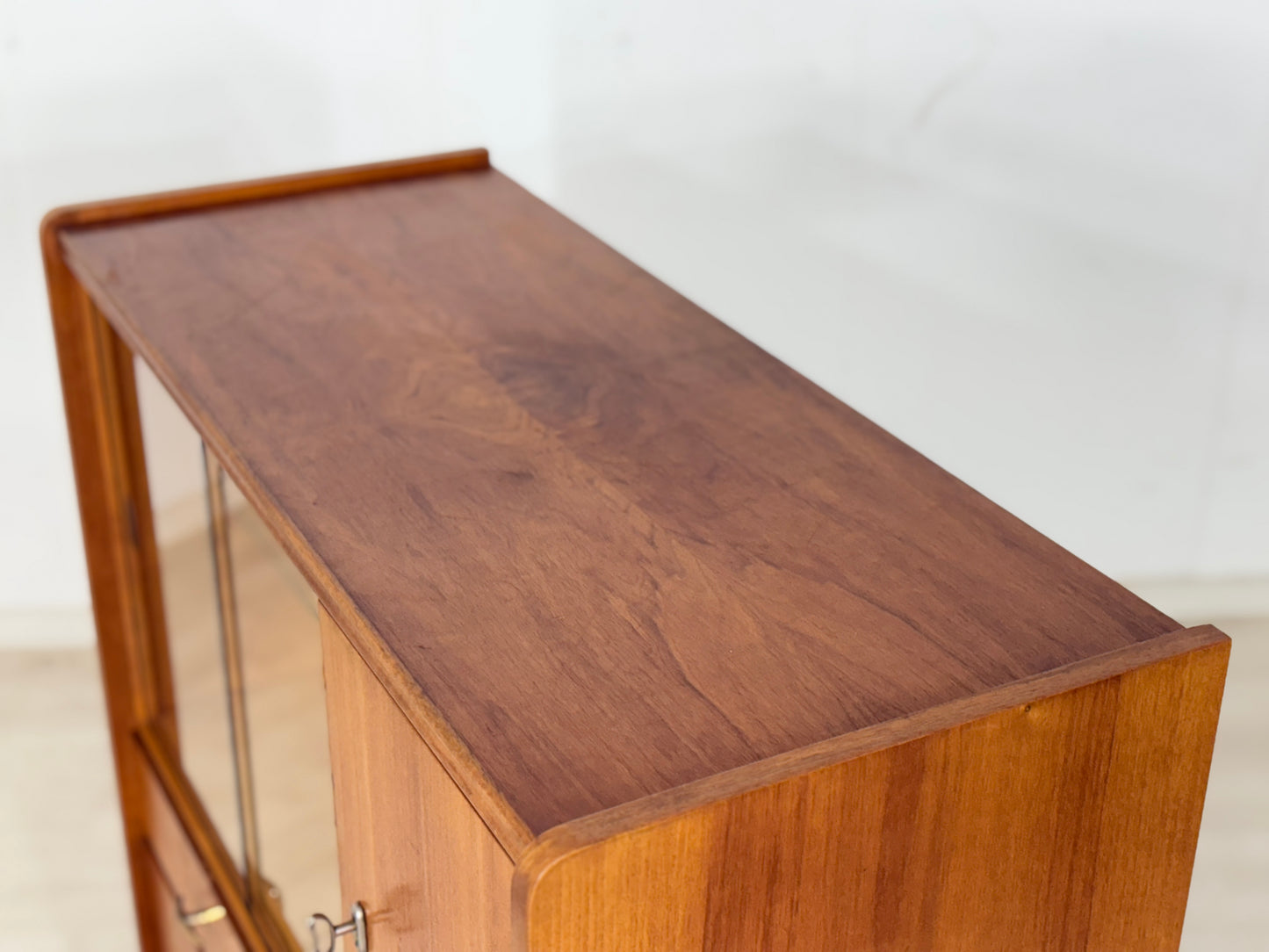 Mid Century Highboard Wohnzimmerschrank Schrank Flurschrank Anrichte Vintage