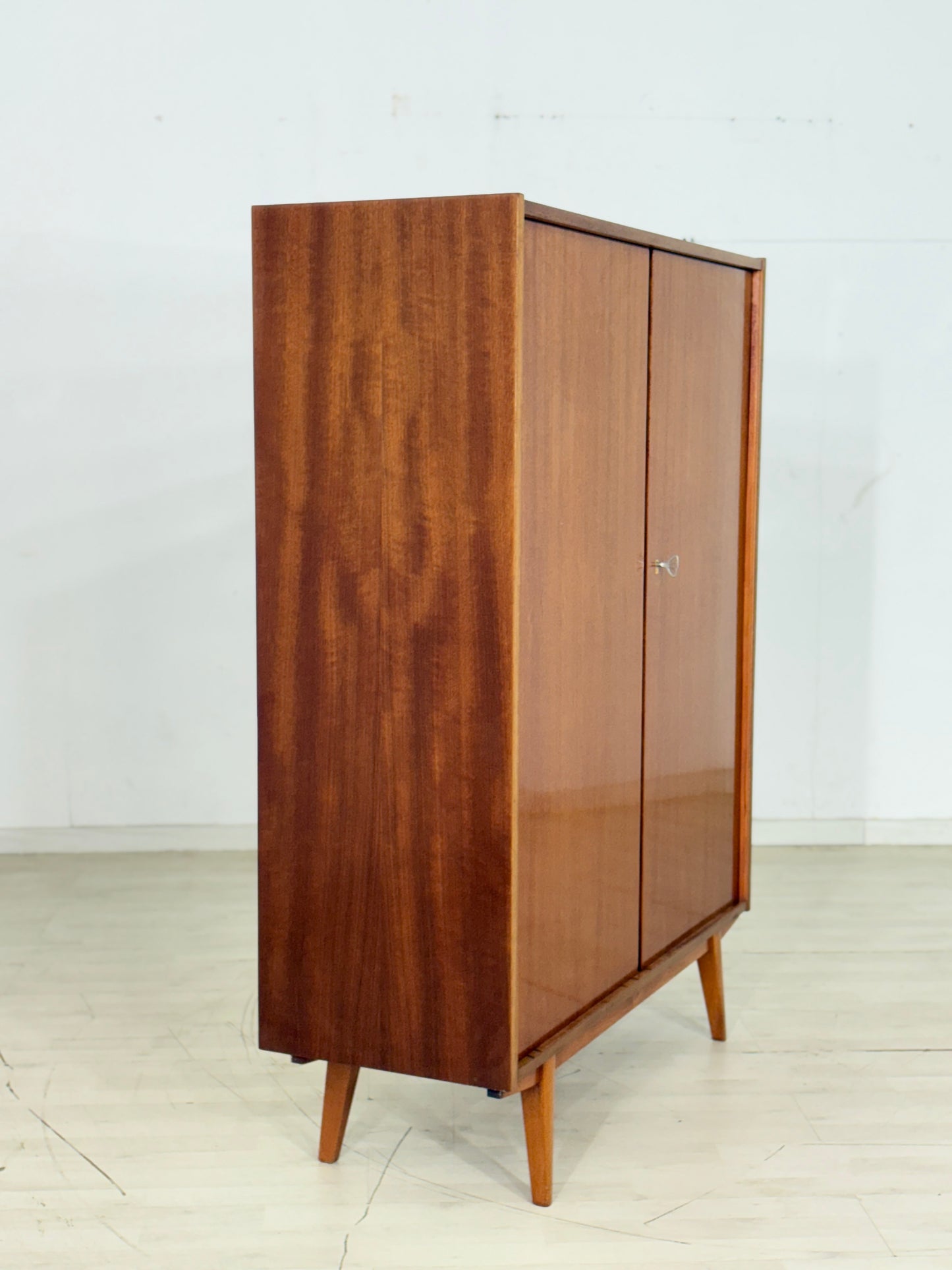 Mid Century Wäscheschrank Schrank Schuhschrank Flurschrank Vintage