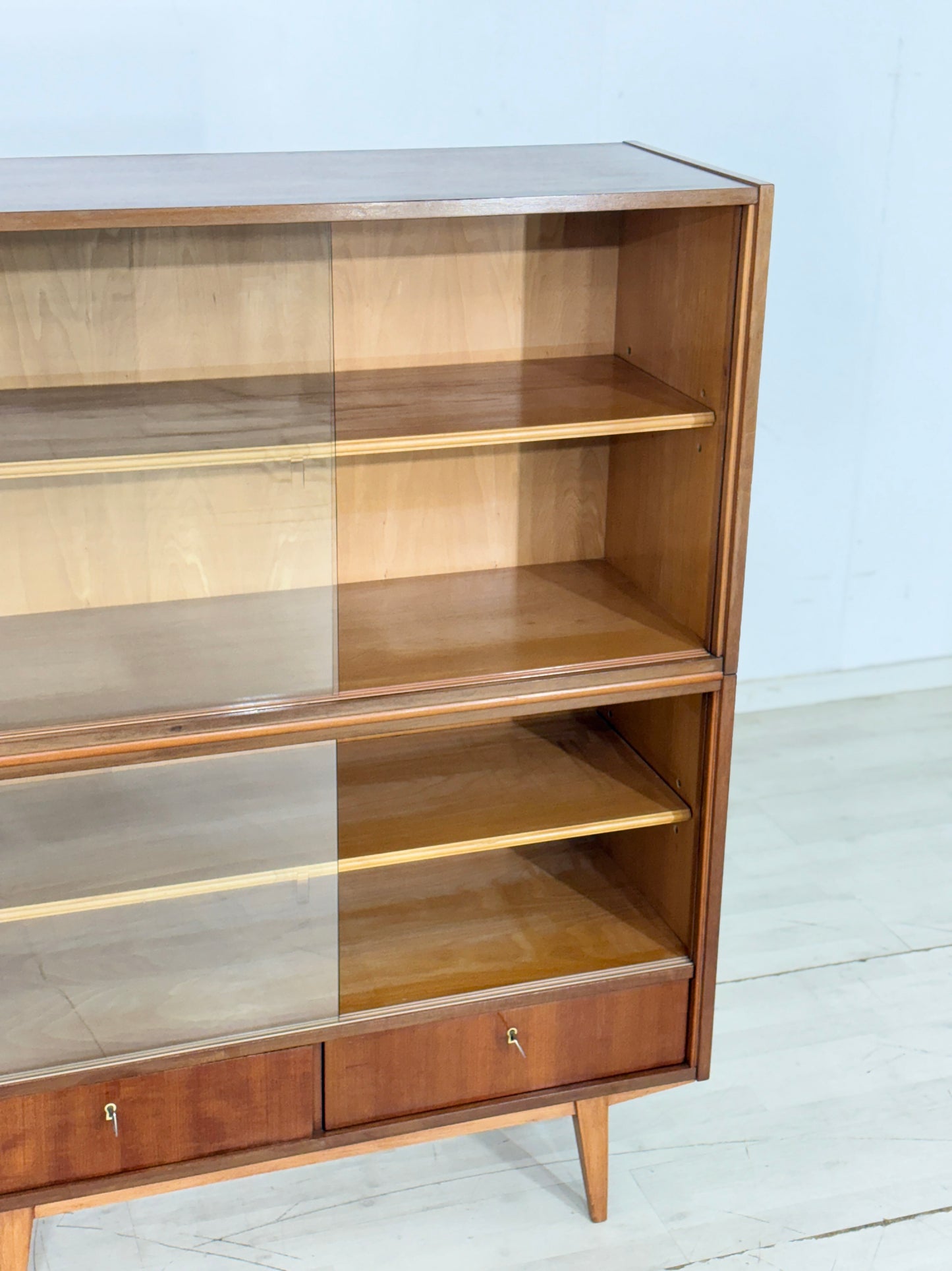 Mid Century Vitrine Anrichte Vitrinenschrank Regal Vintage 1964