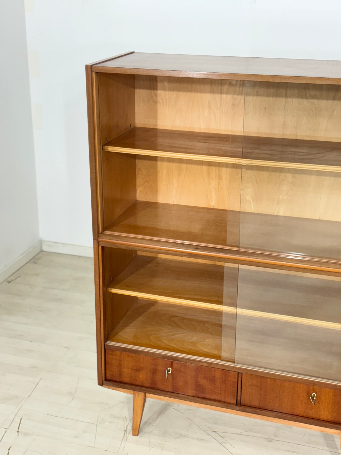 Mid Century Vitrine Anrichte Vitrinenschrank Regal Vintage 1964