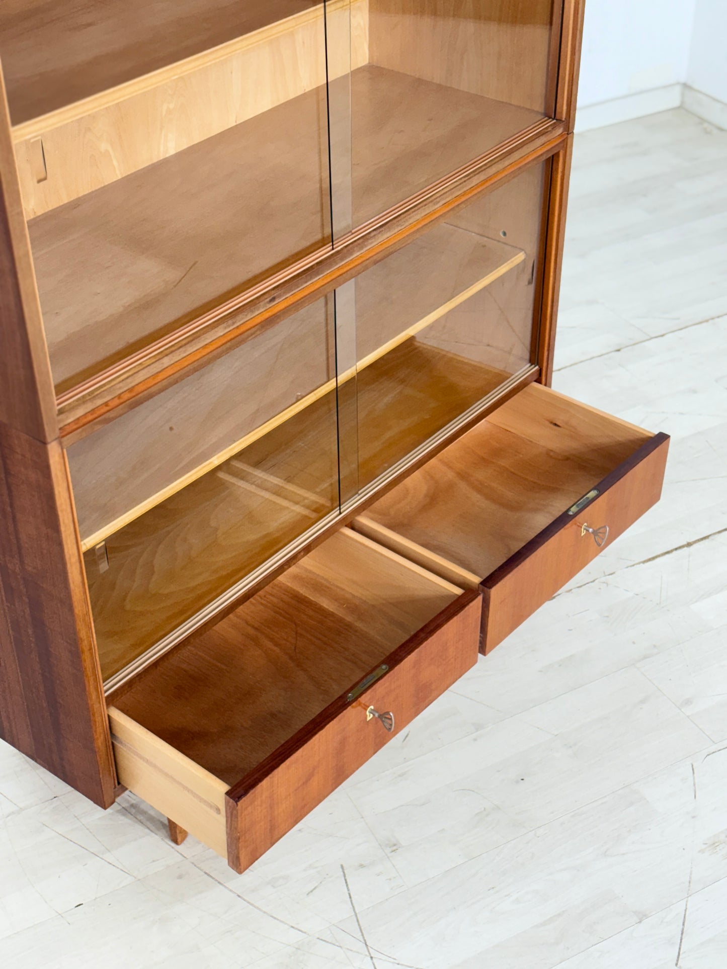 Mid Century Vitrine Anrichte Vitrinenschrank Regal Vintage 1964