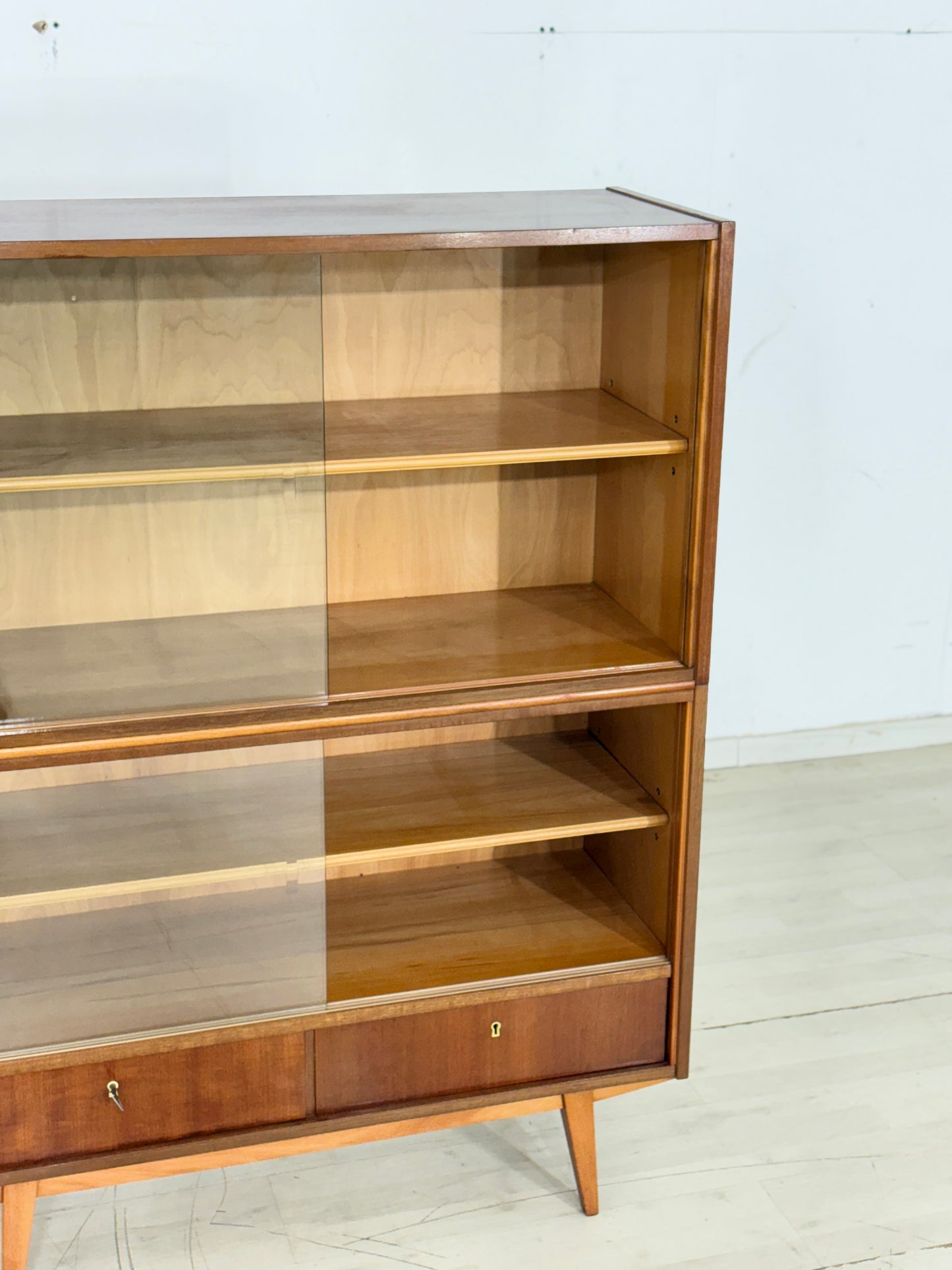 60er Jahre Vitrine Regal Vitrinenschrank Fächerschrank Vintage Highboard