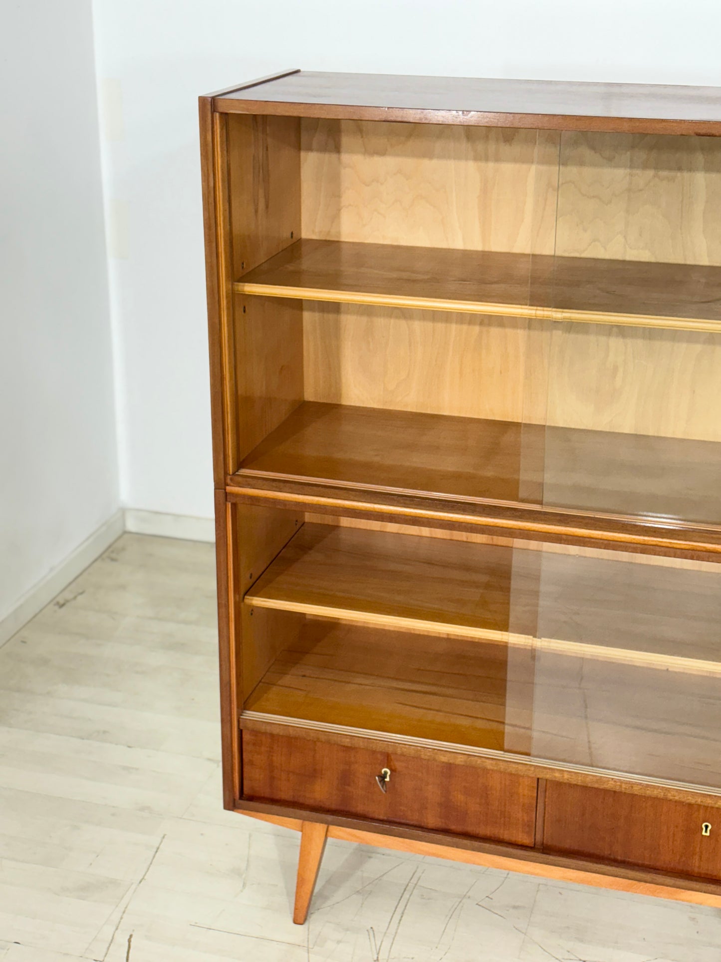60er Jahre Vitrine Regal Vitrinenschrank Fächerschrank Vintage Highboard