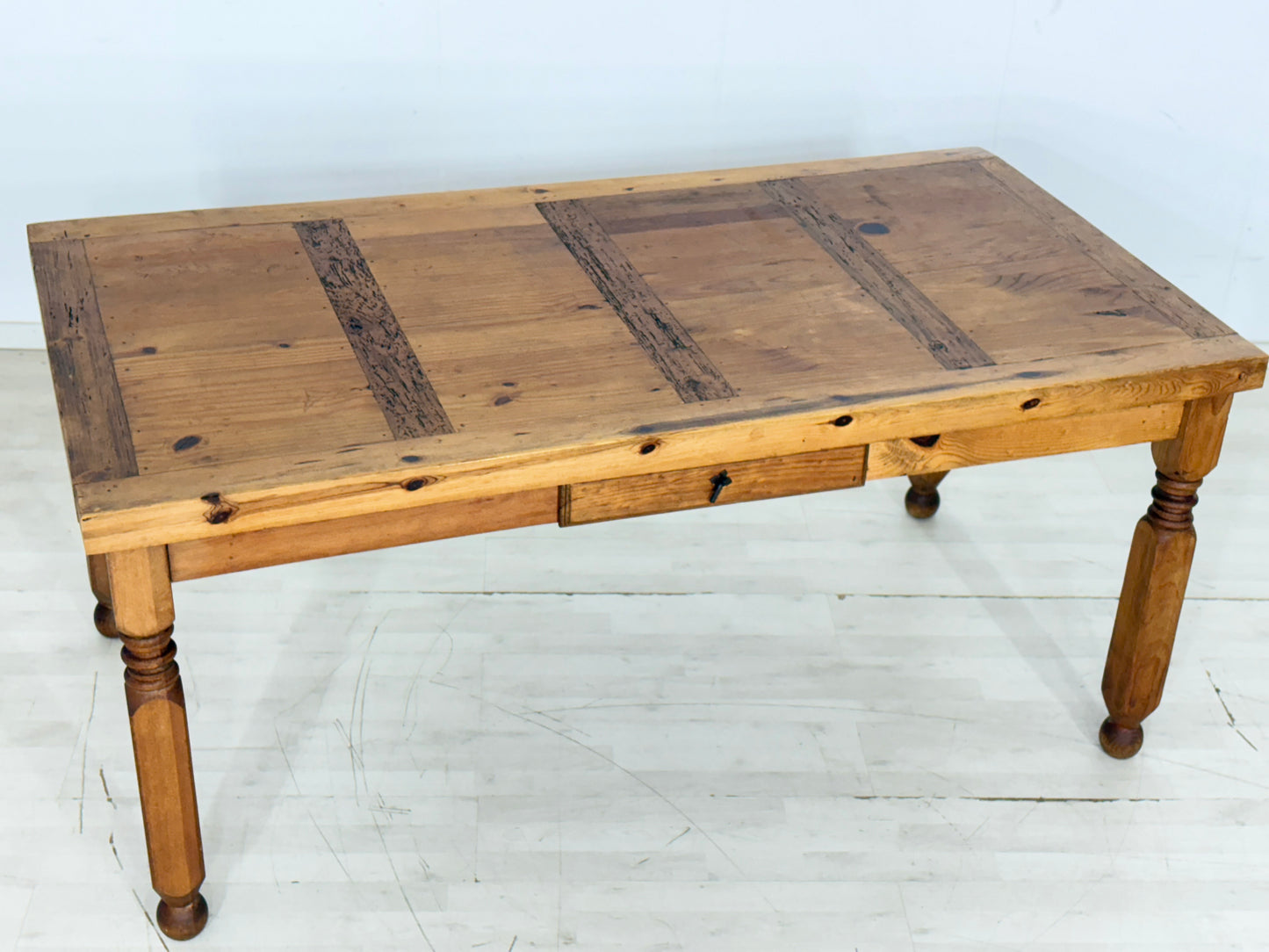 Massiver Holz Esstisch Tisch Küchentisch Kiefernholz um 1920