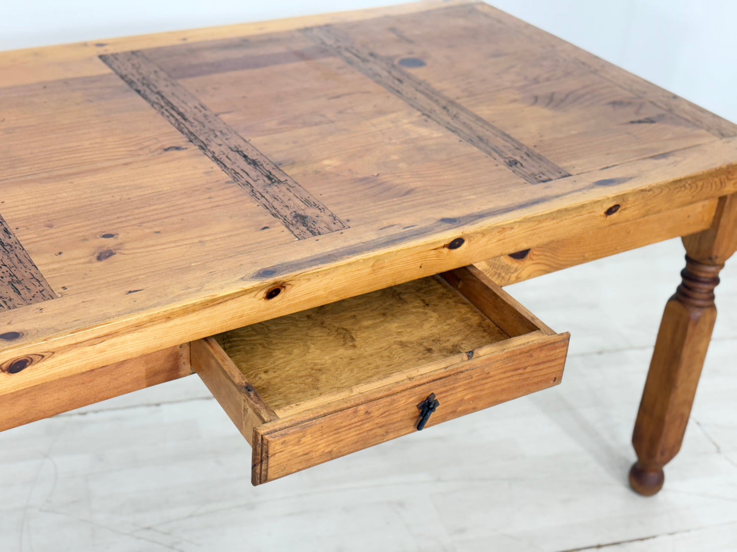Massiver Holz Esstisch Tisch Küchentisch Kiefernholz um 1920