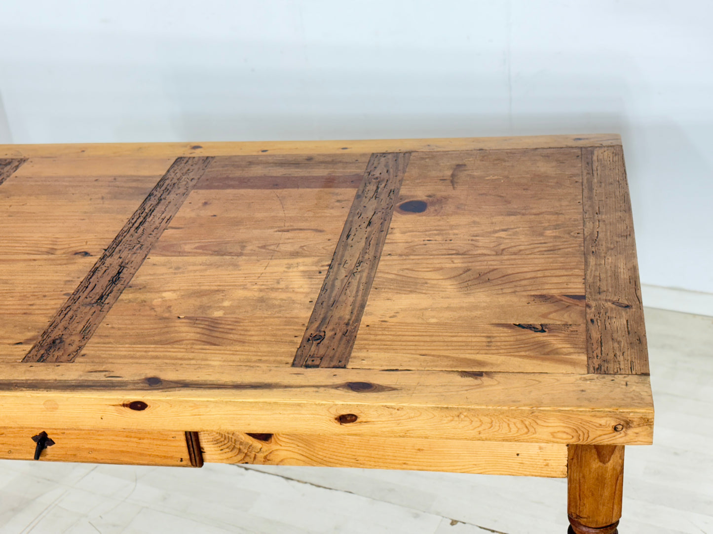 Massiver Holz Esstisch Tisch Küchentisch Kiefernholz um 1920