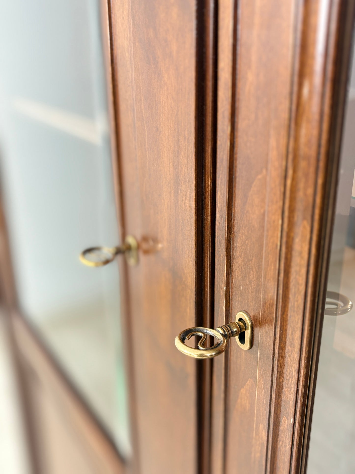 Schöne Selva Vitrine Anrichte Schrank Vitrinenschrank