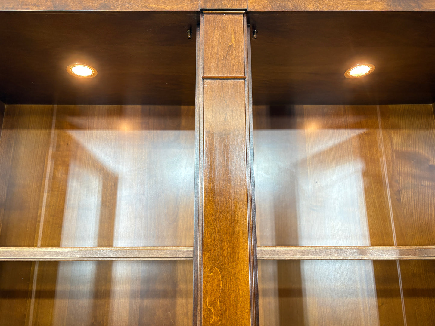 Schöne Selva Vitrine Anrichte Schrank Vitrinenschrank