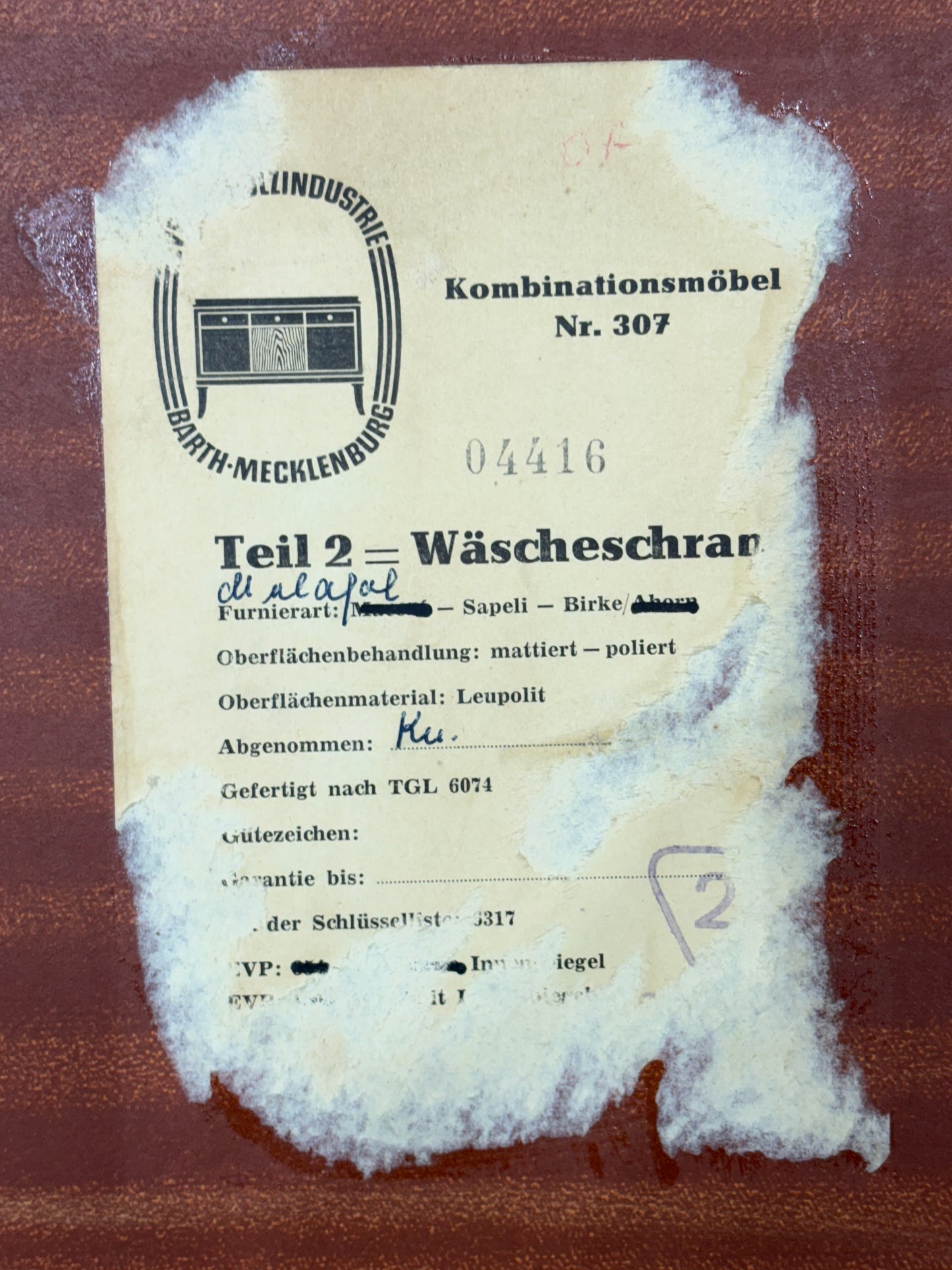 Kleiderschrank / Vintage Kleiderschrank – 60er Jahre