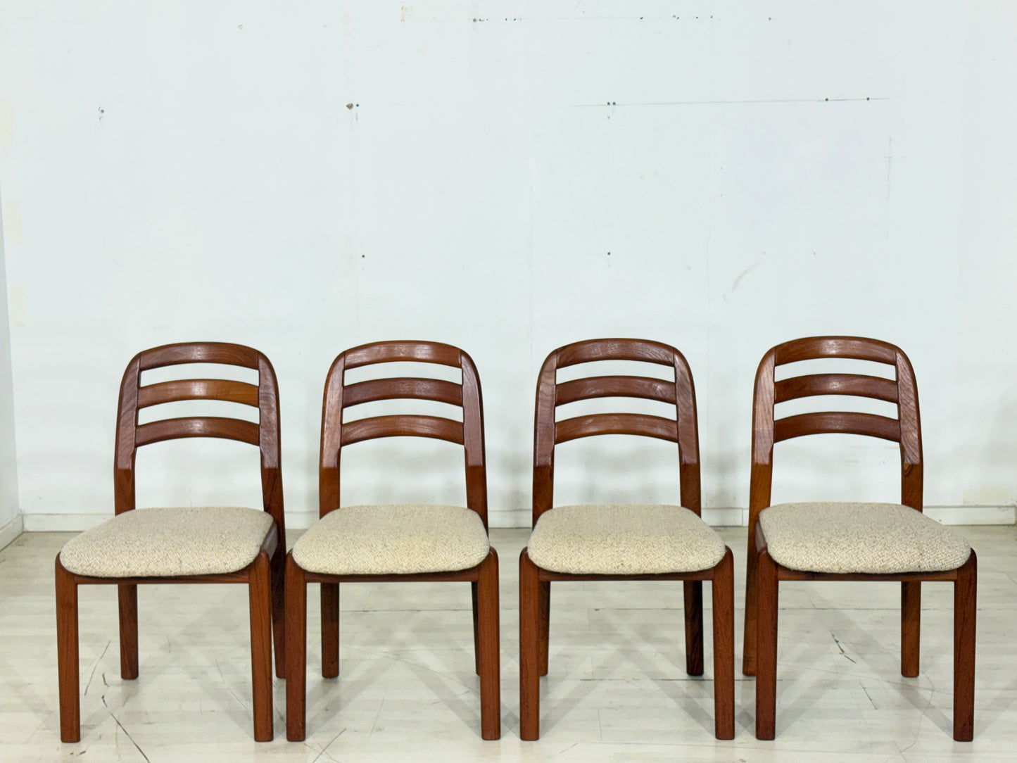 4x Dyrlund Stühle Esszimmerstühle Stuhl Vintage