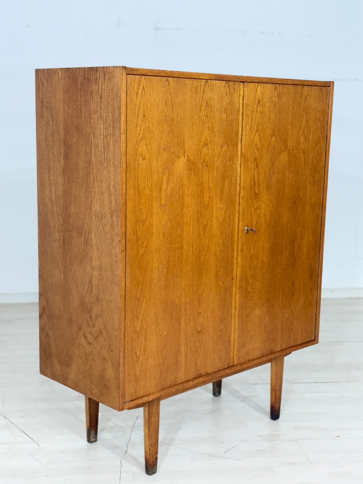 Vintage Hellerau Wäscheschrank Schrank Highboard Sideboard
