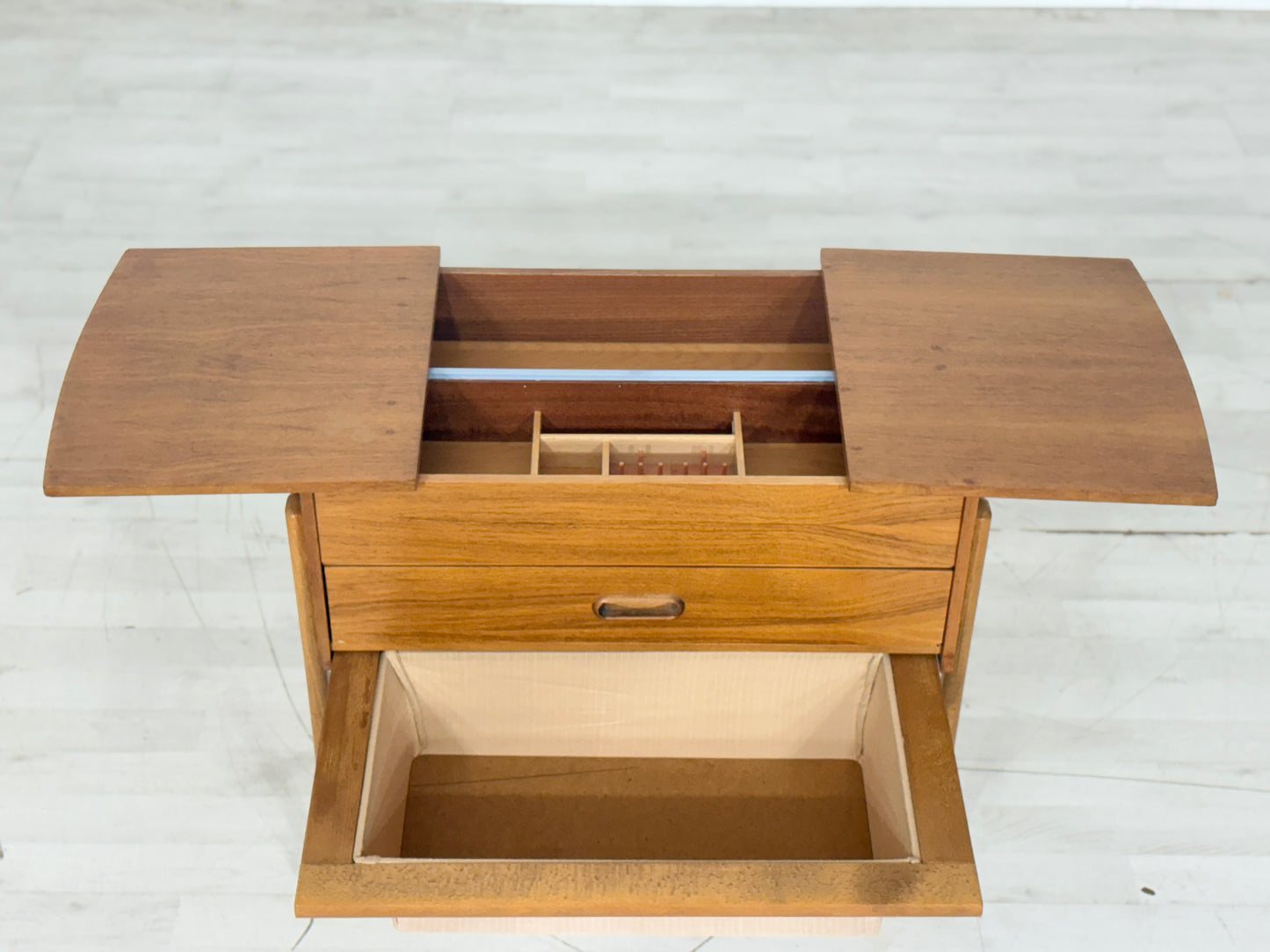 Vintage Teak Nähtisch Nähschrank Kommode Beistelltisch Danish Design