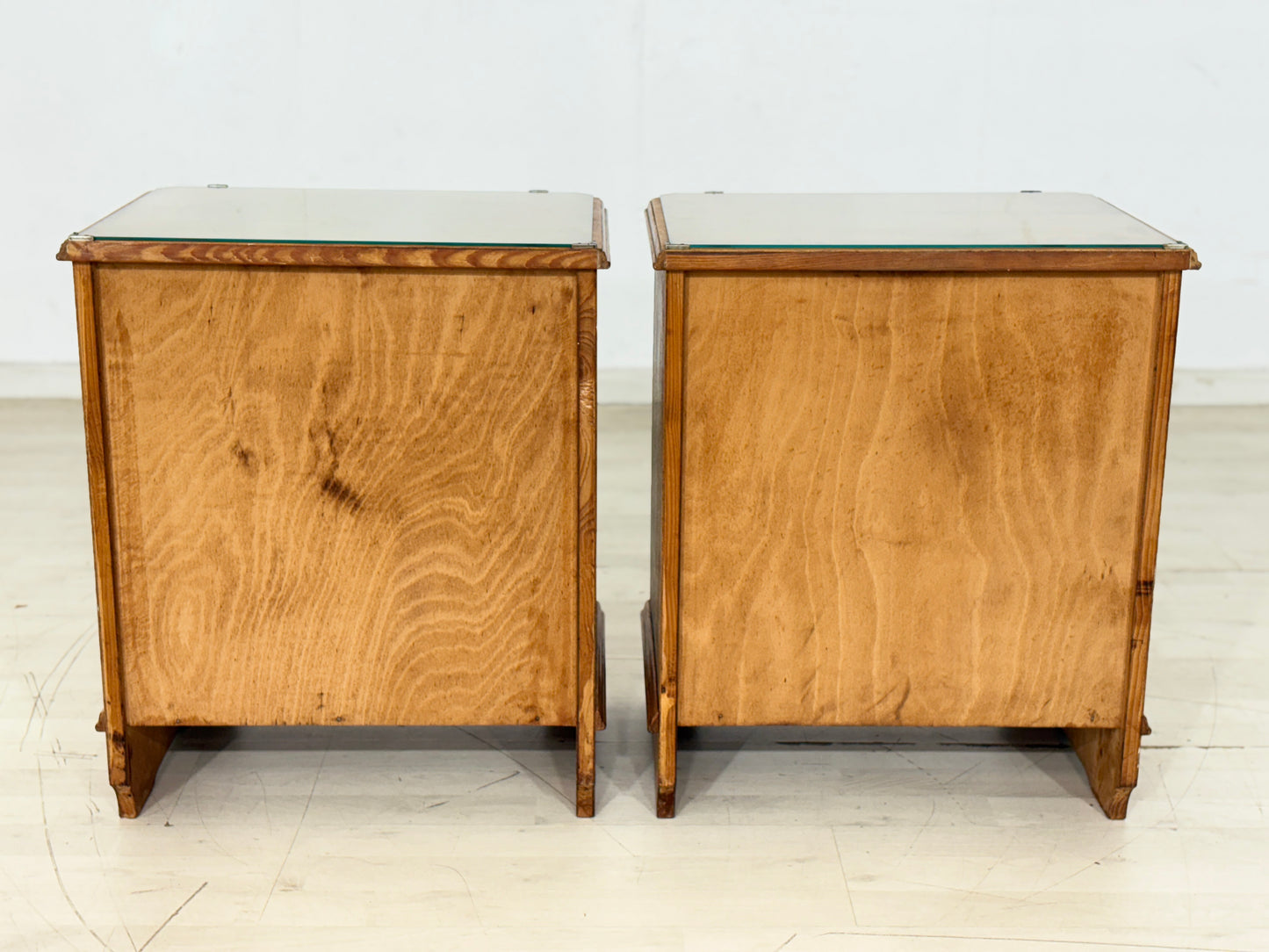 2x Nachttische / Vintage Nachtkommoden / Beistellschränke