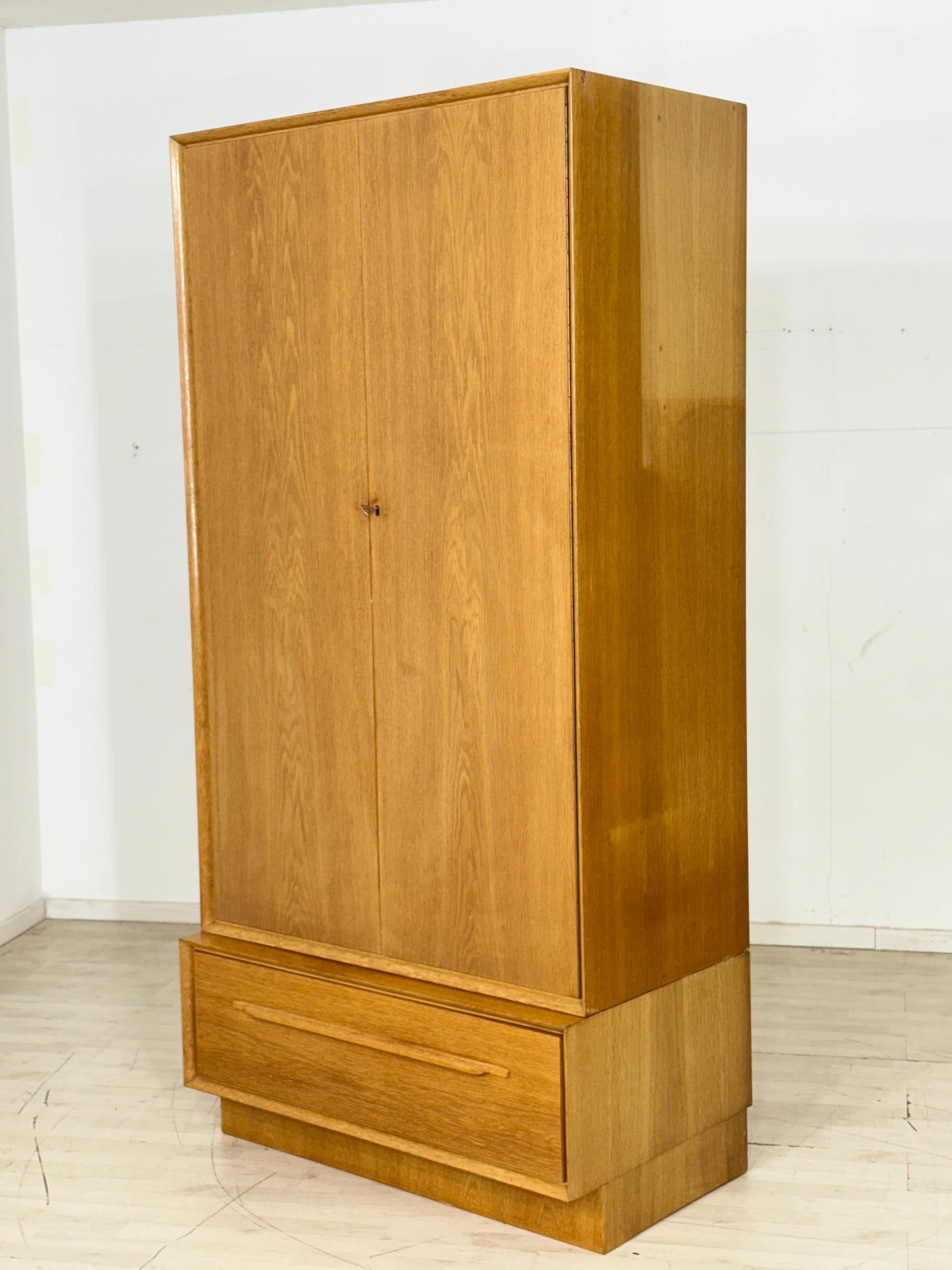 Vintage Holz Kleiderschrank Waschkommode Wäscheschrank Schrank