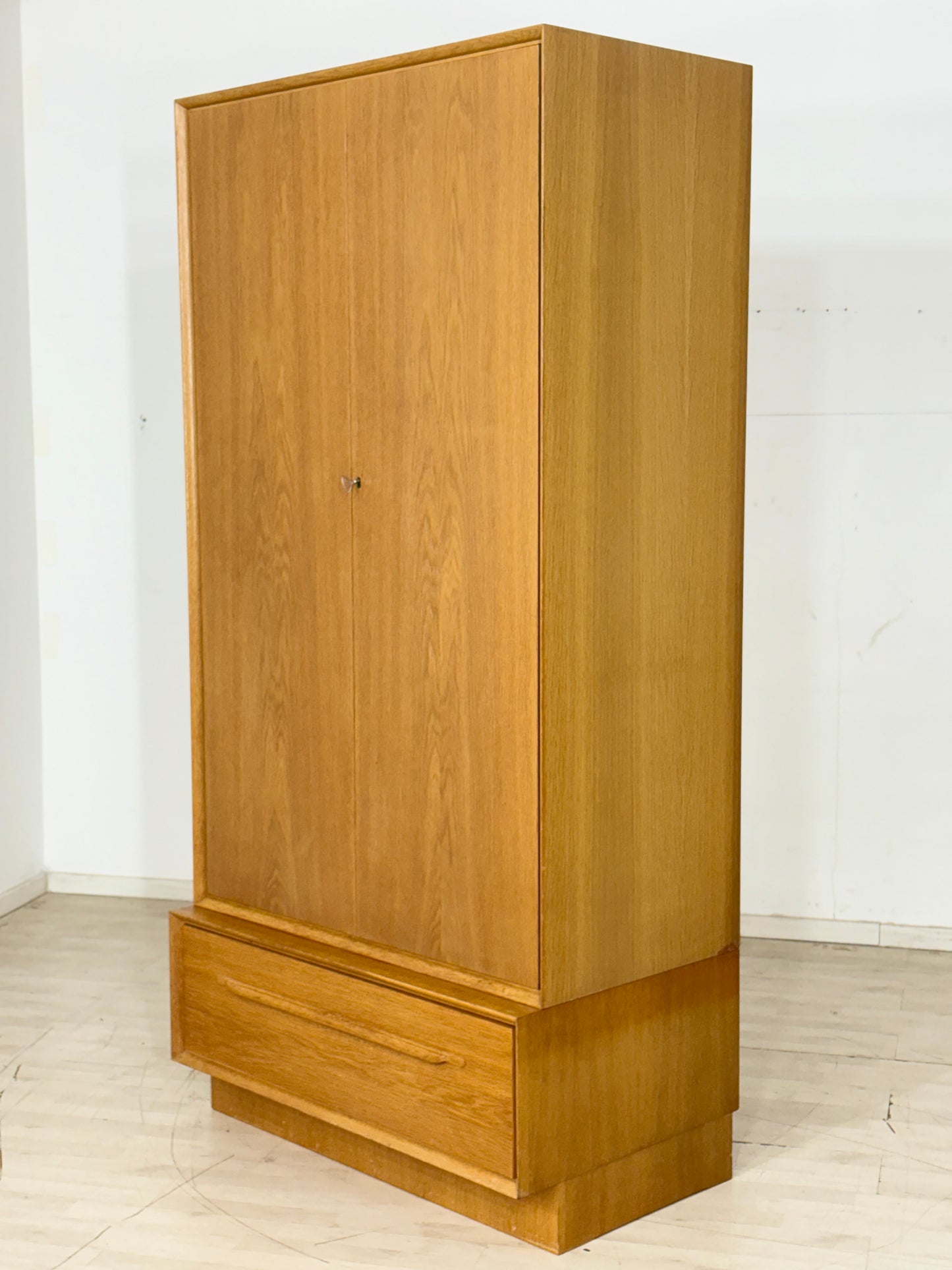 Vintage Holz Kleiderschrank Waschkommode Wäscheschrank Schrank