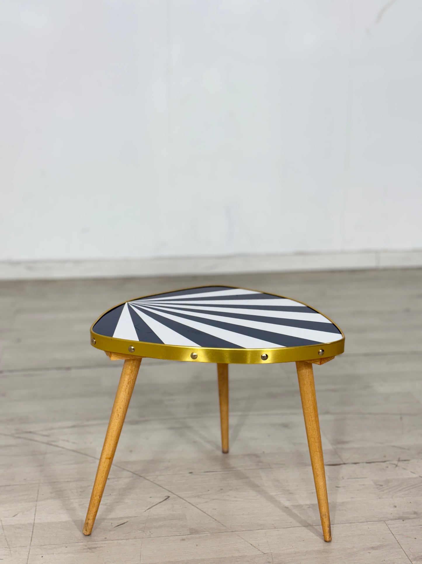 Vintage Nierentisch Blumentisch Beistelltisch Ablage