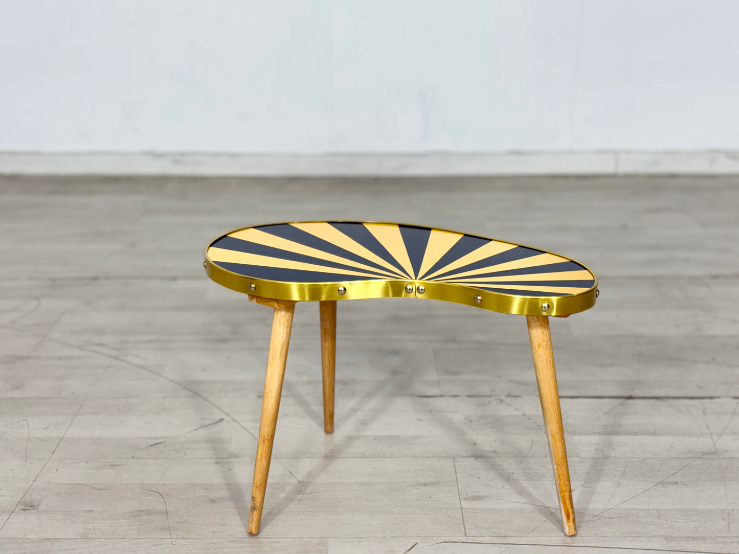 Mid Century Nierentisch Blumentisch Beistelltisch Ablage