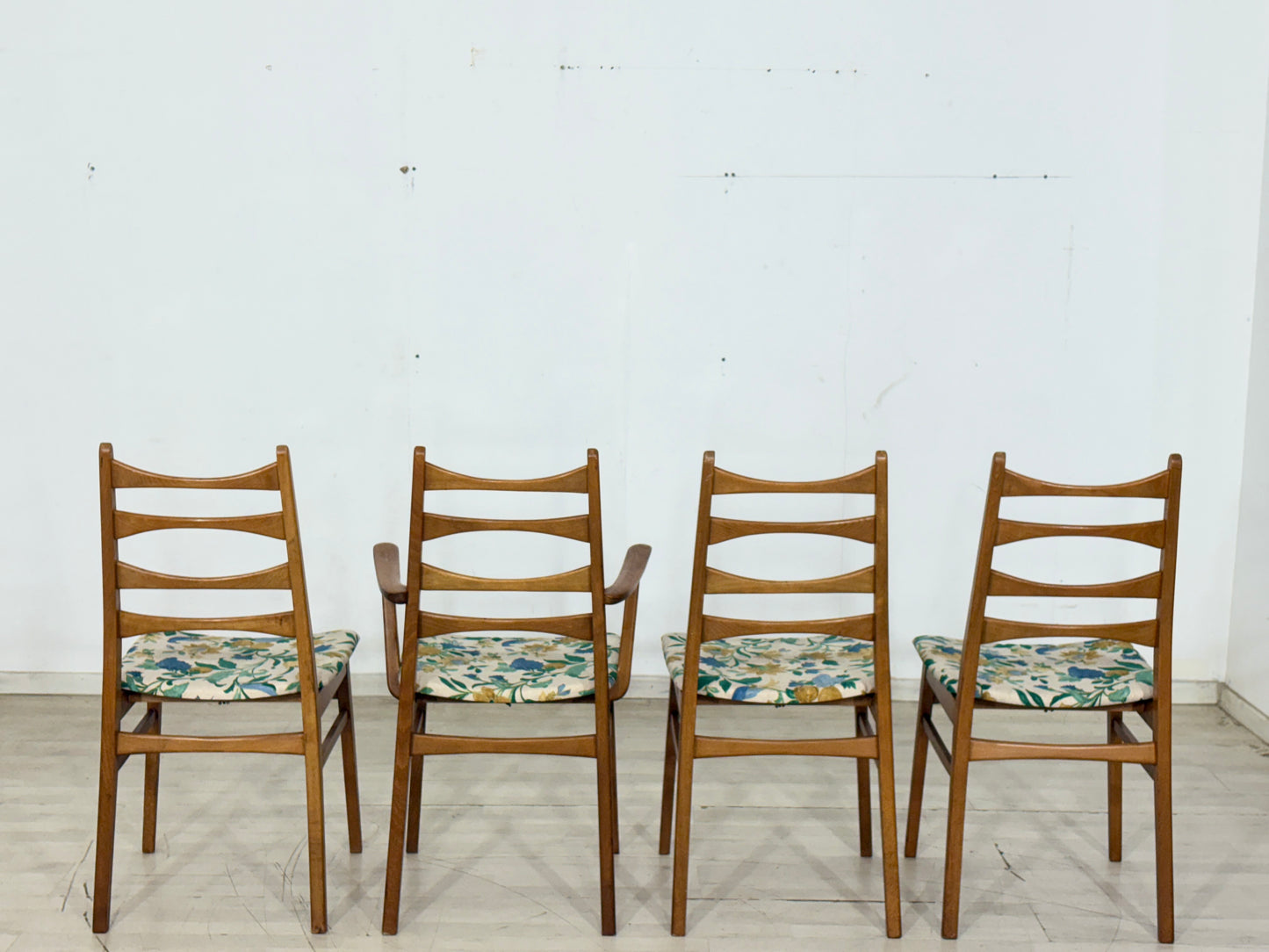 4x Mid Century Esszimmerstühle Stühle Küchenstühle Stuhl Vintage