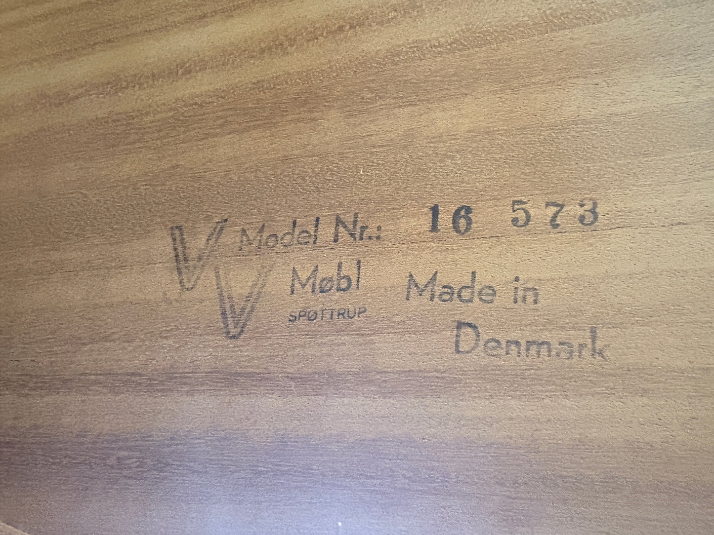 Danish Design Teak runder Esstisch - Ausziehbar / Teak Esstisch / Mid Century Teak Tisch / Hersteller: VV Møbler Spøttrup / Modell: 16573