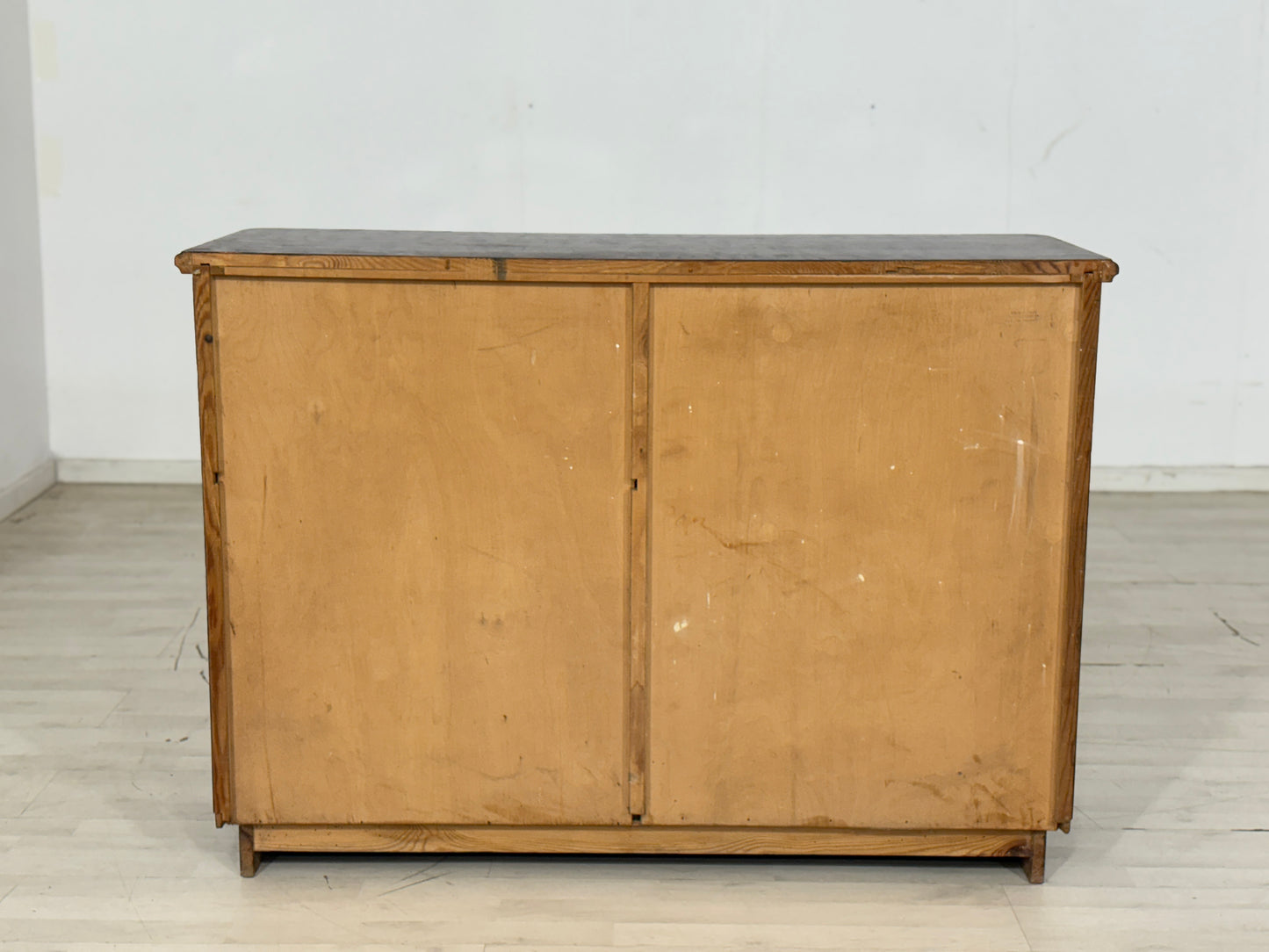Sehr schöner Art-Deco Barschrank / Anrichte / Hausbar / Schrank / Vintage Bar Cabinet