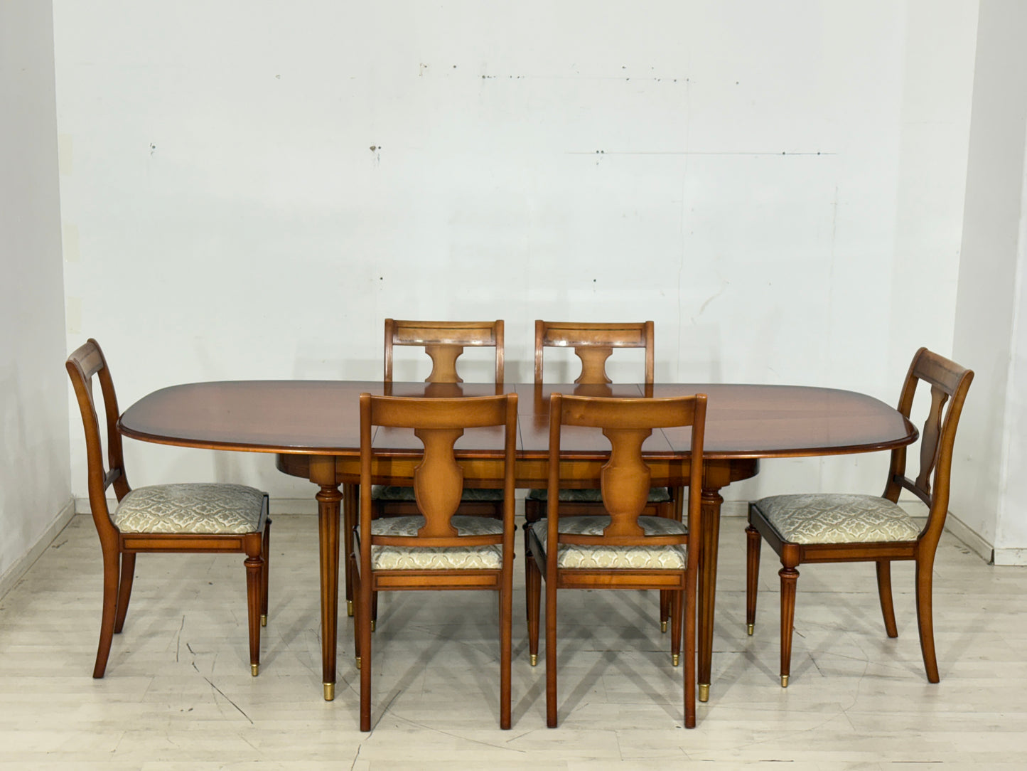 Hochwertiger Warrings Esstisch / Vintage Tisch / Ausziehbarer Küchentisch