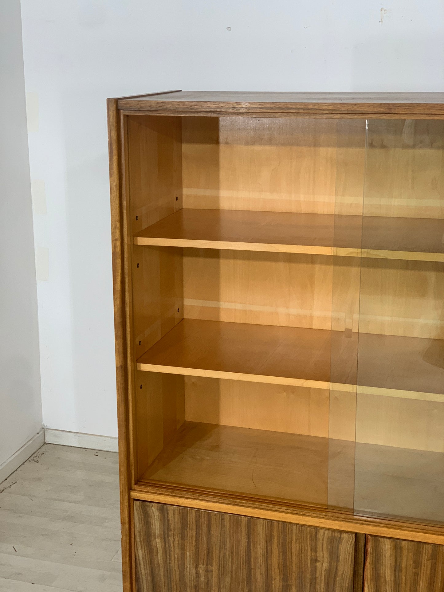 Mid Century Highboard Vitriene Geschirrschrank Schrank Vintage